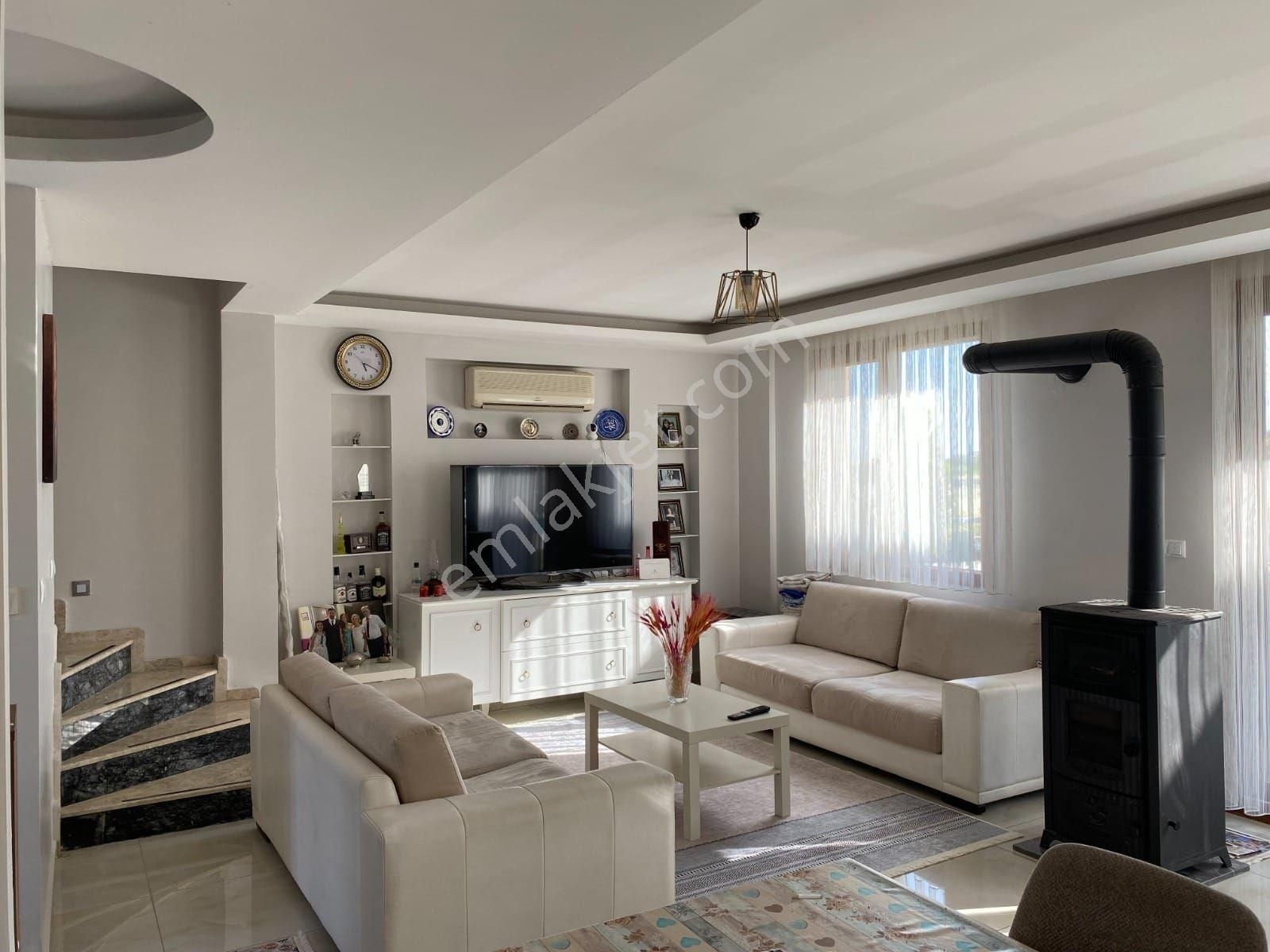 İzmir Seferihisar Doğanbey De Satılık 3+1 Havuzlu Villa - Görsel 16