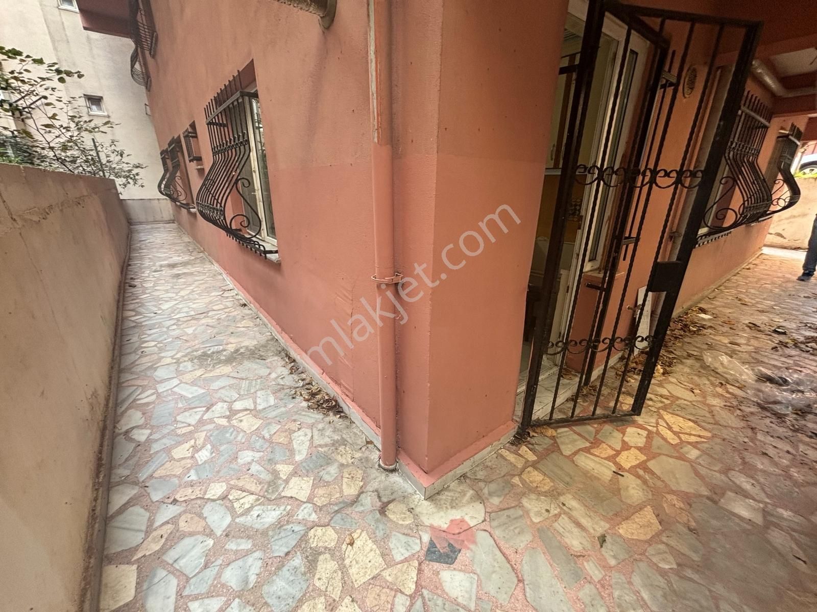 F-l Emlaktan Bulgurlu Metro Çağrı Eyüpoğlu Yakını 1+1 Aile-bekar - Görsel 26