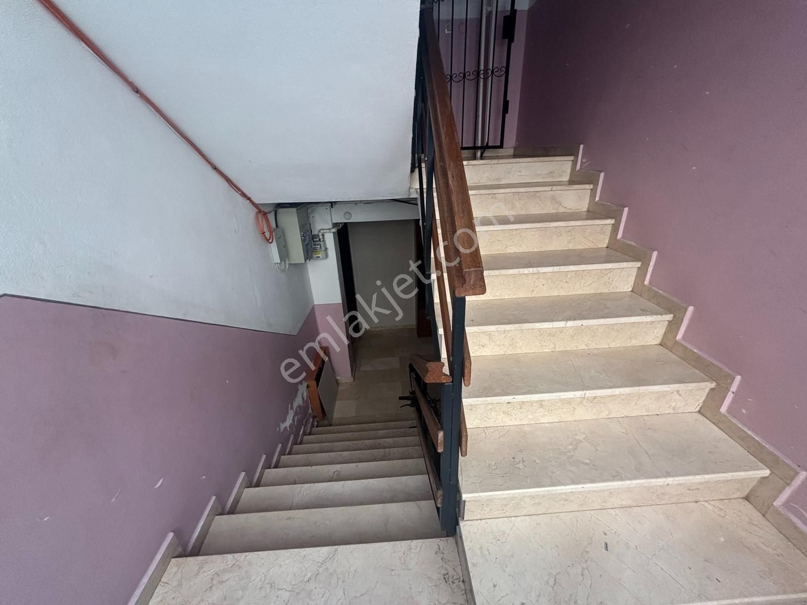 F-l Emlaktan Bulgurlu Metro Çağrı Eyüpoğlu Yakını 1+1 Aile-bekar - Görsel 10