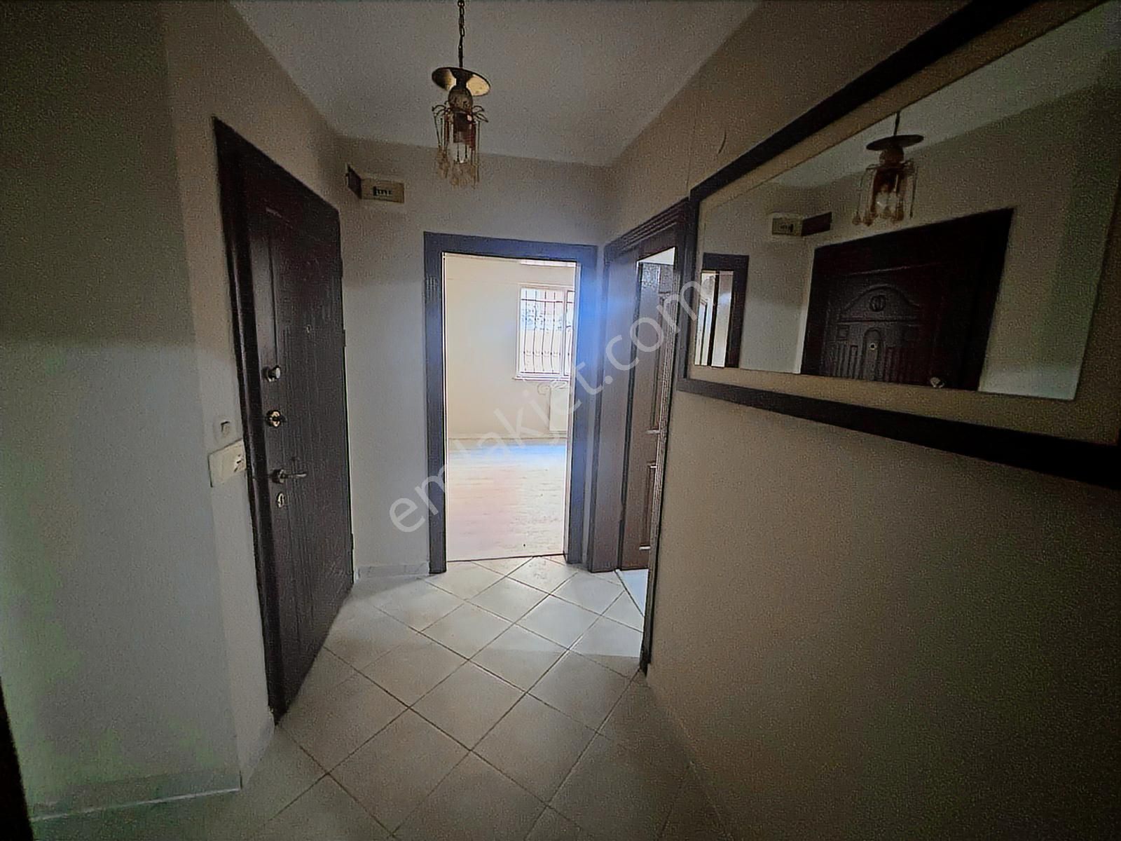 F-l Emlaktan Bulgurlu Metro Çağrı Eyüpoğlu Yakını 1+1 Aile-bekar - Görsel 12