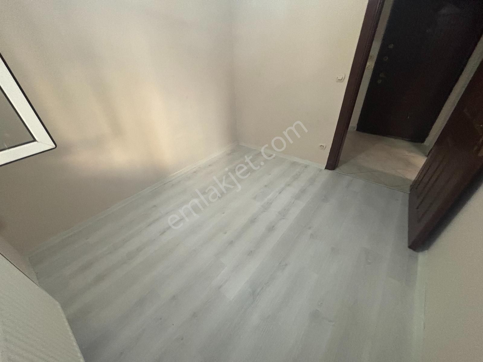 F-l Emlaktan Bulgurlu Metro Çağrı Eyüpoğlu Yakını 1+1 Aile-bekar - Görsel 9