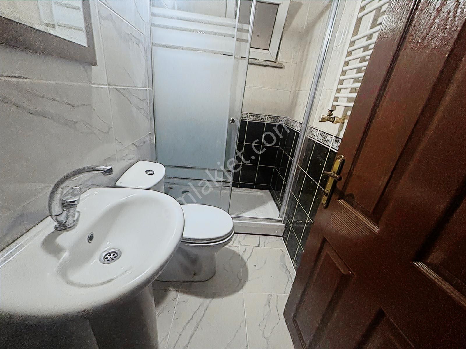 F-l Emlaktan Bulgurlu Metro Çağrı Eyüpoğlu Yakını 1+1 Aile-bekar - Görsel 17