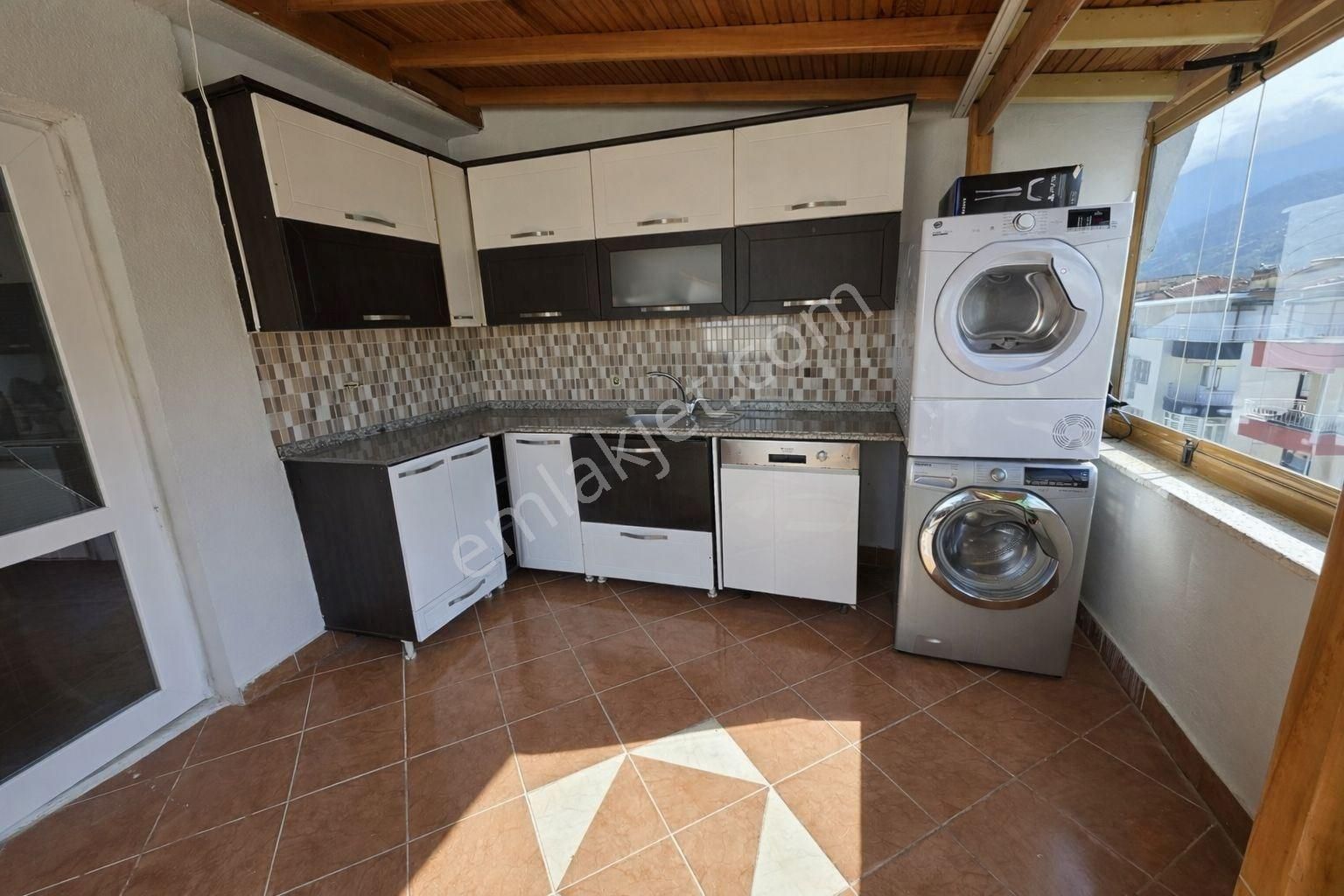Uncubozköy Merkezde Fırsat! 5+1 | 180m² | Keyifli Çift Teraslı Dubleks/daire - Görsel 8