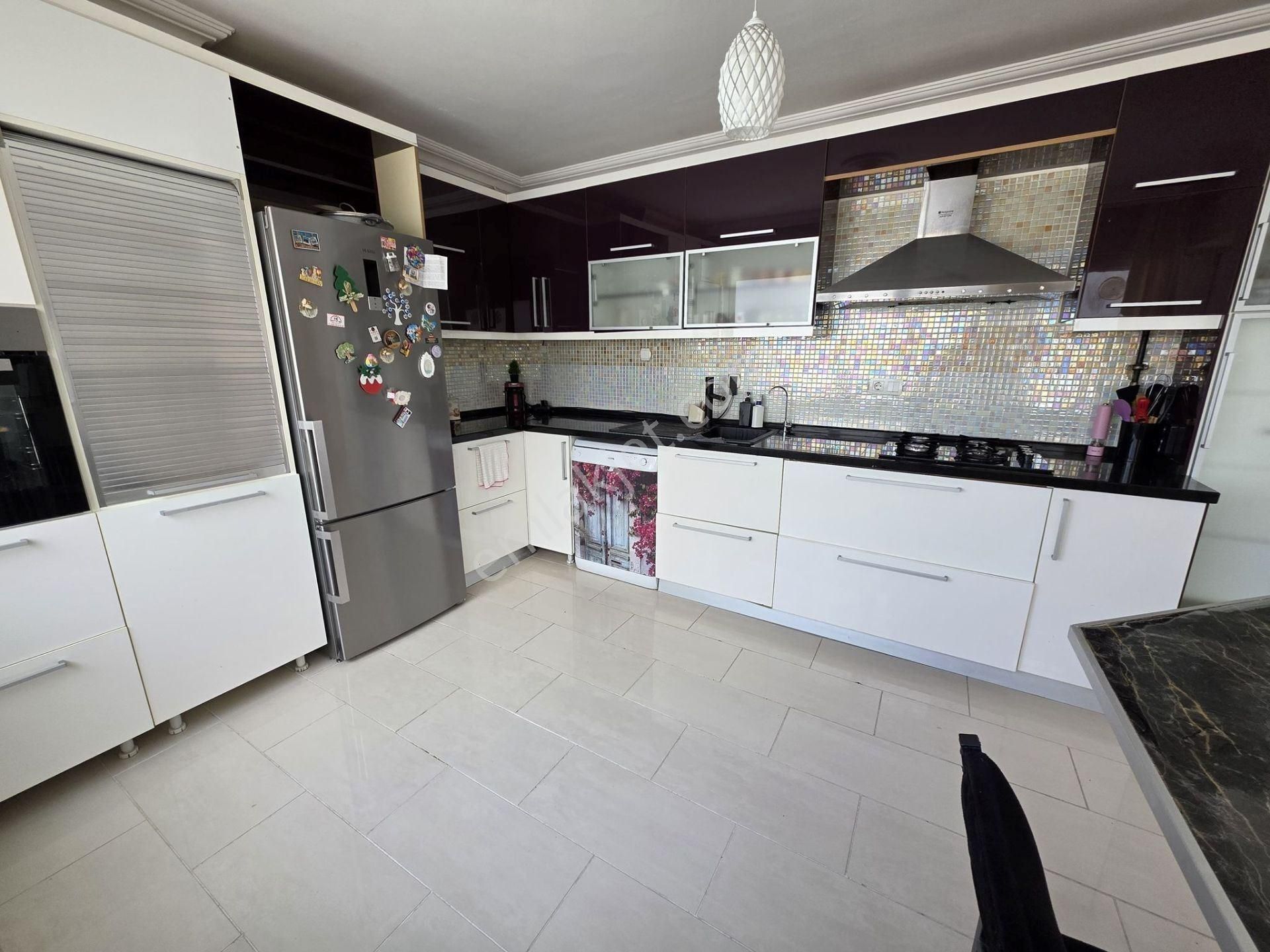 Uncubozköy Merkezde Fırsat! 5+1 | 180m² | Keyifli Çift Teraslı Dubleks/daire - Görsel 3