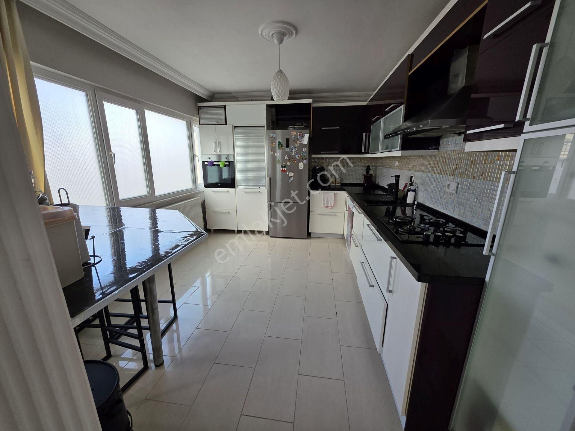 Uncubozköy Merkezde Fırsat! 5+1 | 180m² | Keyifli Çift Teraslı Dubleks/daire - Görsel 4
