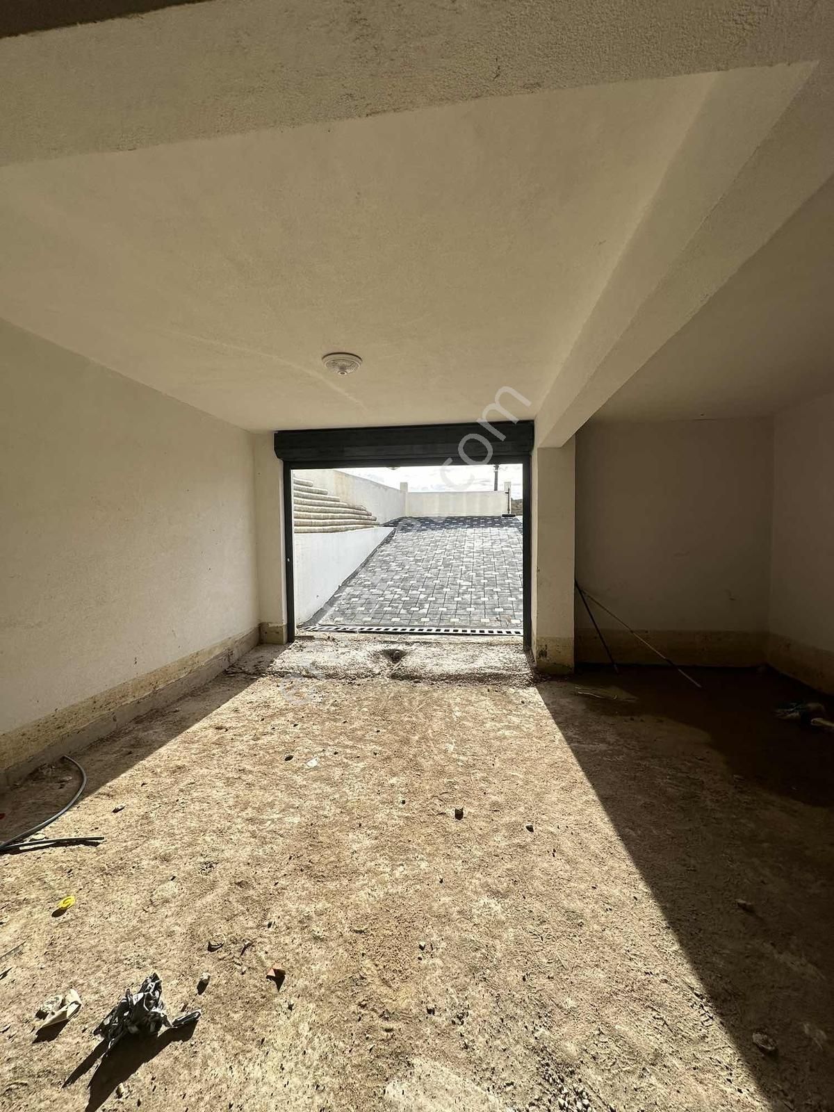 Denize 40 Metre Yol Üstü Yeni Binada 2+1 - Görsel 4