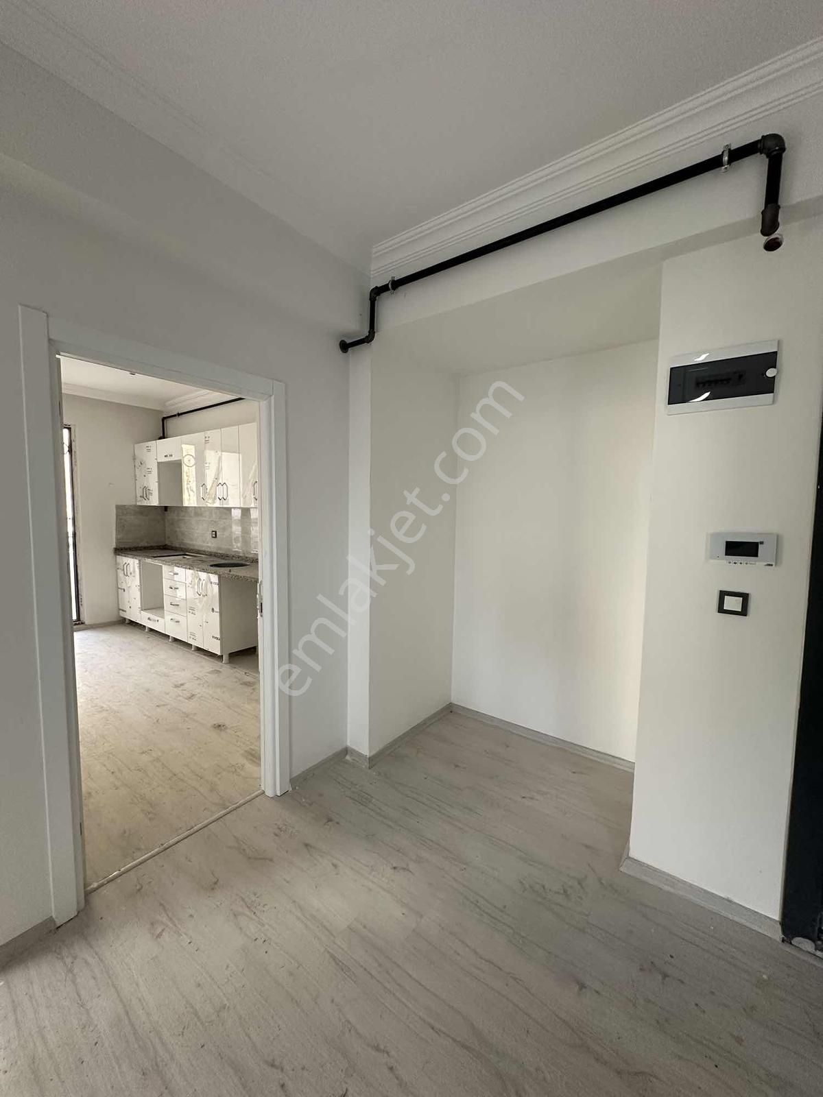 Denize 40 Metre Yol Üstü Yeni Binada 2+1 - Görsel 11