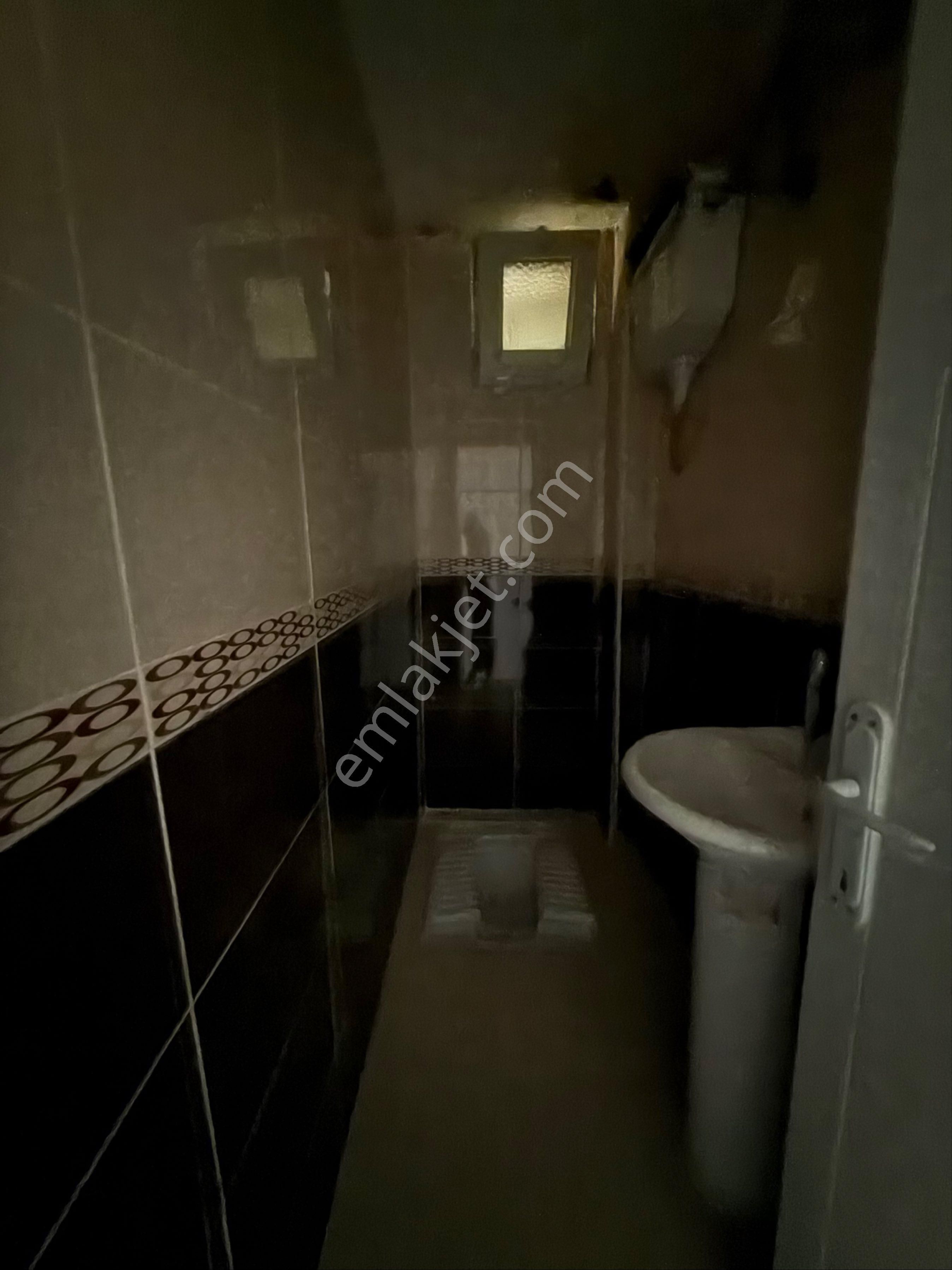 Sütlüce Mah. Soma Caddesi Üzeri Kiralık 2+0 - Görsel 8