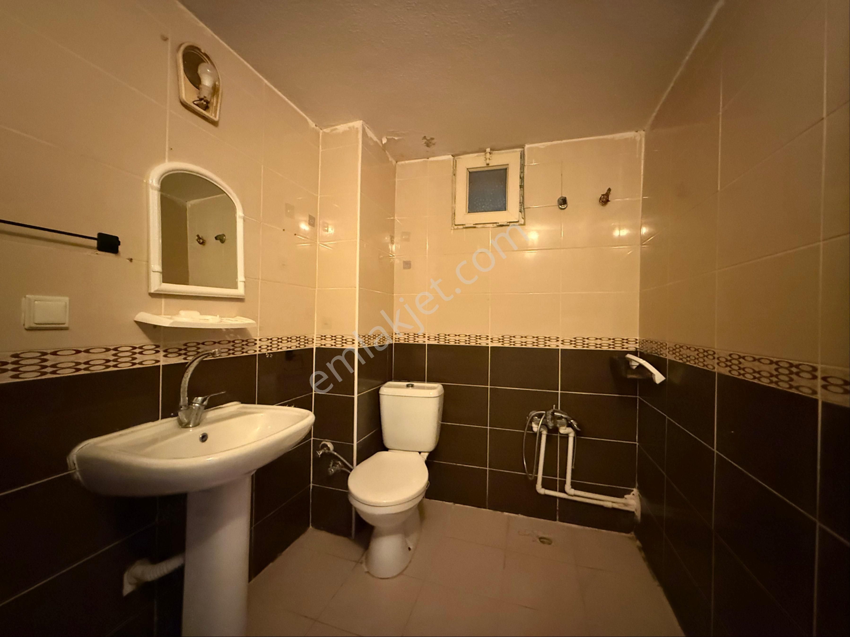 Sütlüce Mah. Soma Caddesi Üzeri Kiralık 2+0 - Görsel 9