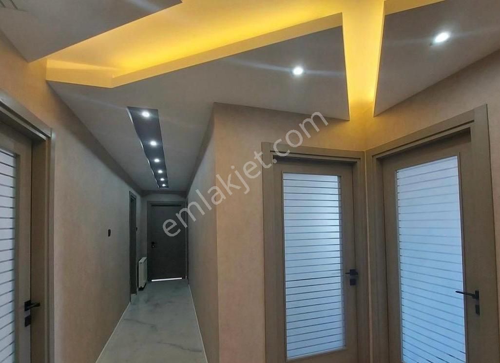 İz'den Mahfesığmaz'da Modern Tasarıma Sahip 3+1 Fırsat Daire - Görsel 12