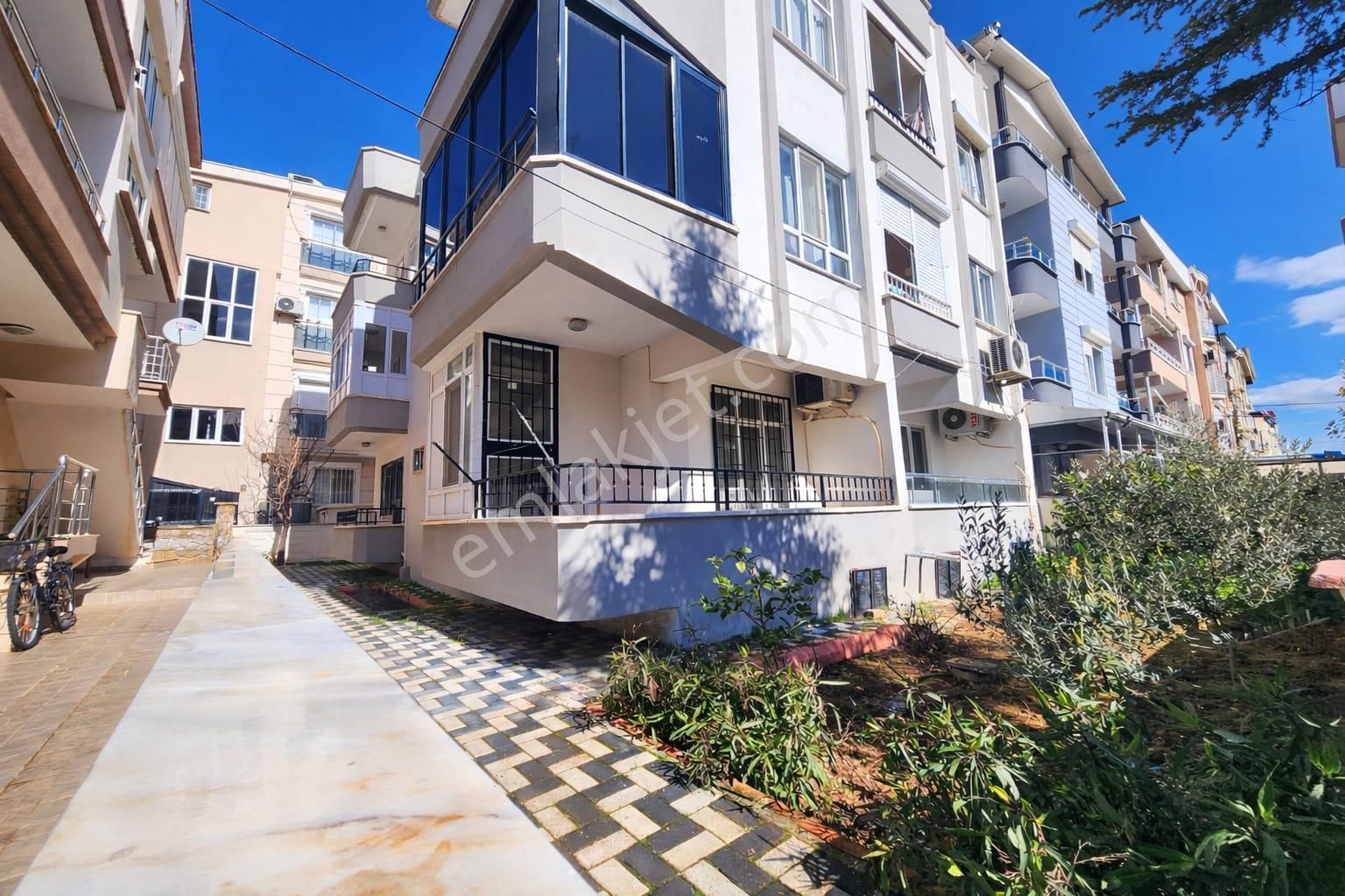 Yeni Mahallede Altınkum’a Denize & Çarşıya Yürüme Mesafesinde | Tadilatlı & Full Eşyalı 2+1 Kiralık - Görsel 3