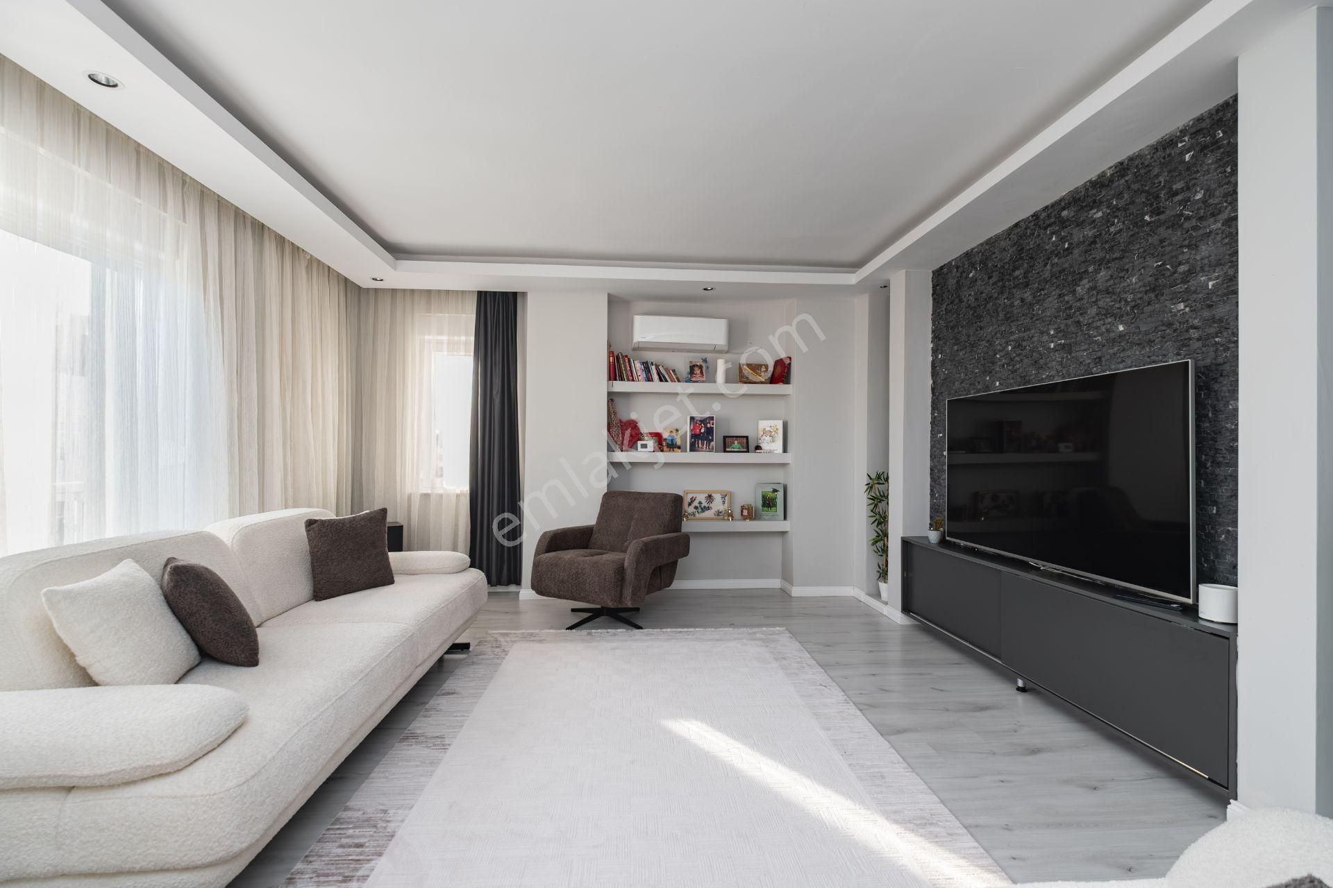 Yenigün Dilşad Refizade Karşısı Çift Mutfaklı Lüks Yapılı 4+2 Dubleks - Görsel 9