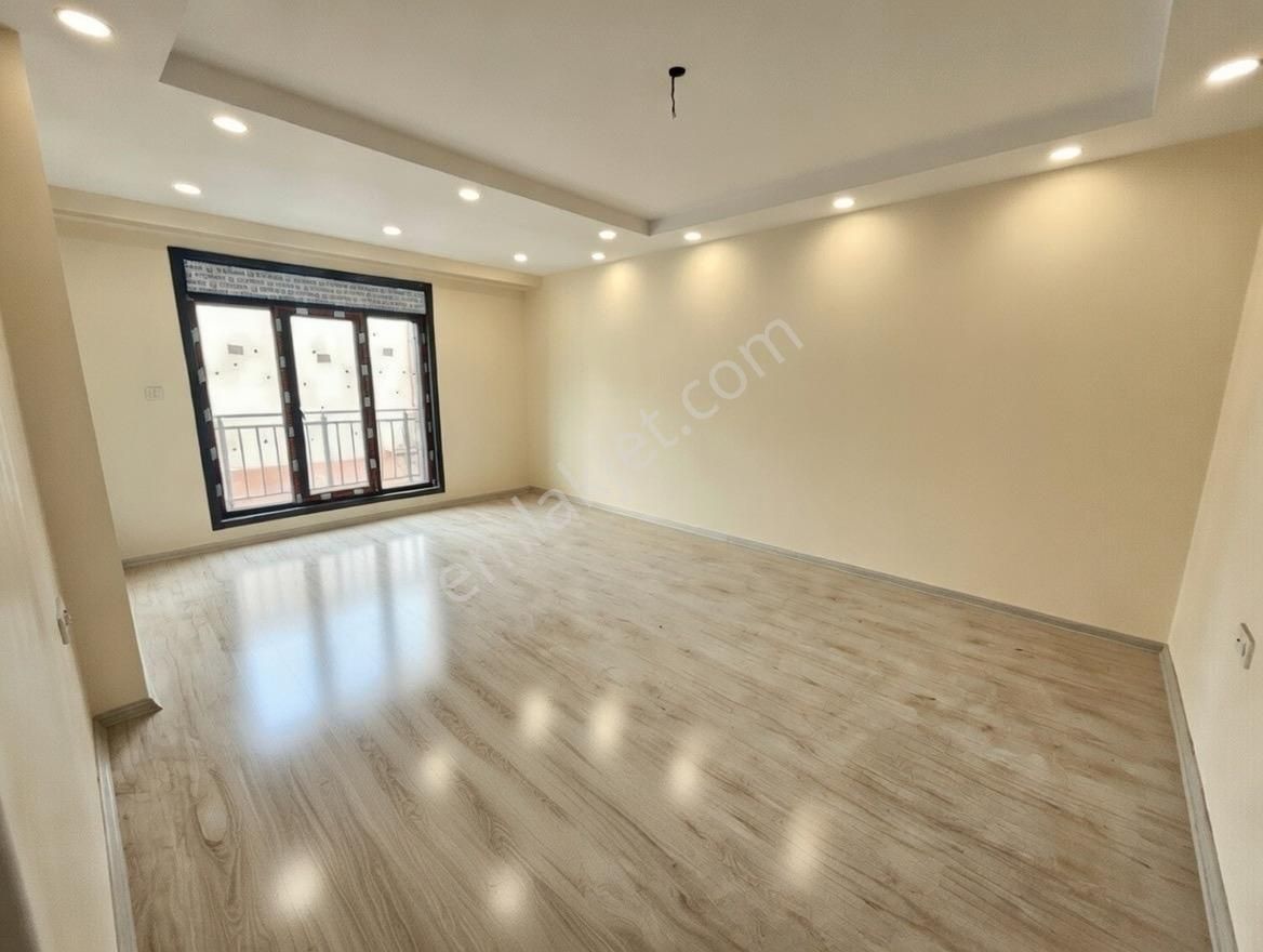 Loft'tan Sefaköy Merkezde Cadde Üzerinde 2+1 90m2 Sıfır Satılık Daire - Görsel 2