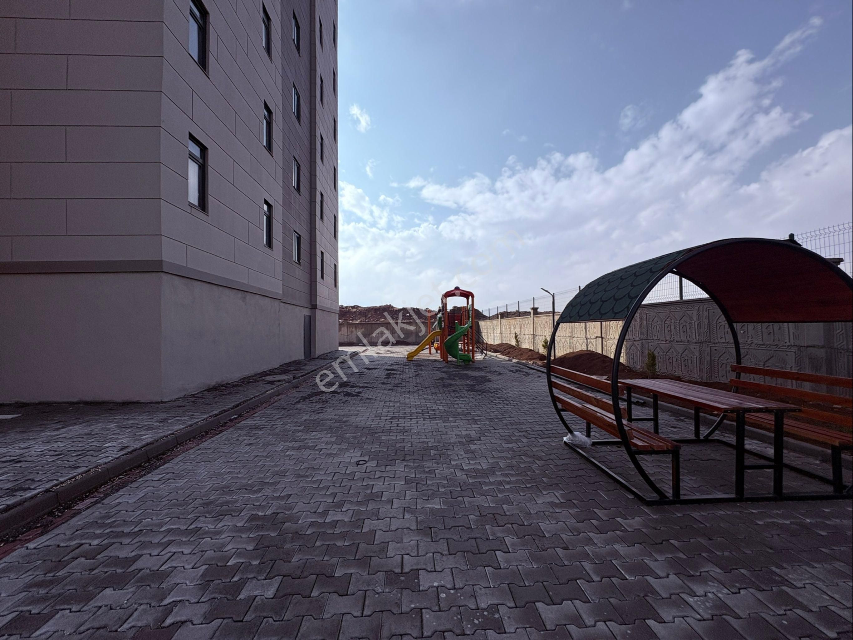 Süper Konumda Çift Balkon Arakat Lüx Daire - Görsel 32