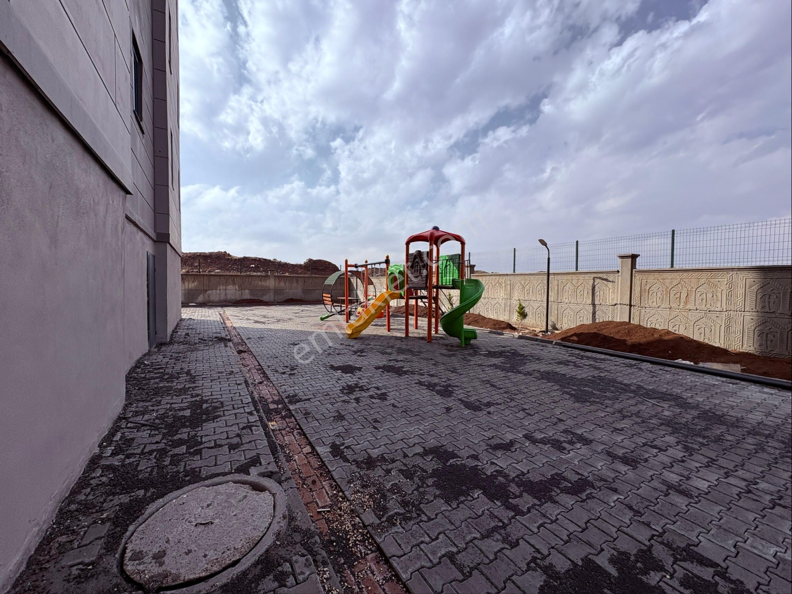 Süper Konumda Çift Balkon Arakat Lüx Daire - Görsel 10