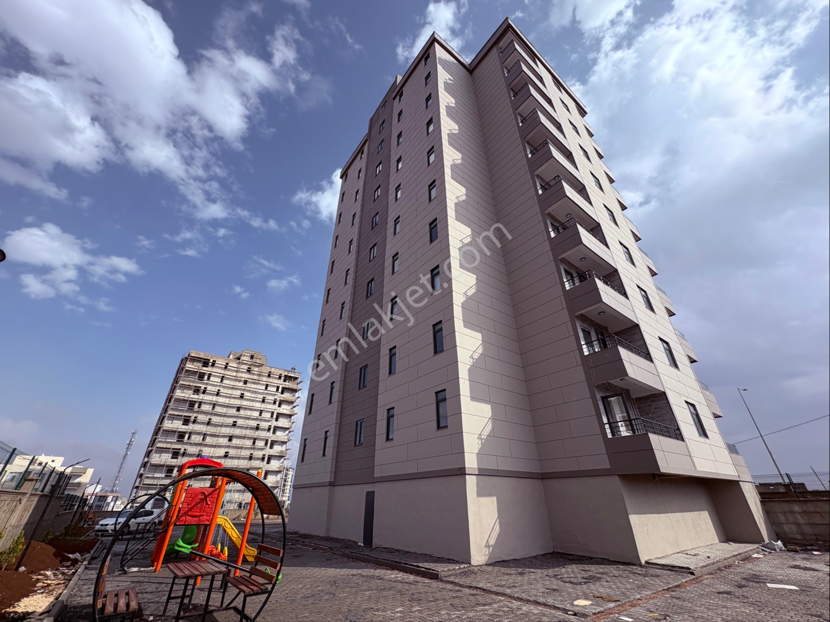 Süper Konumda Çift Balkon Arakat Lüx Daire