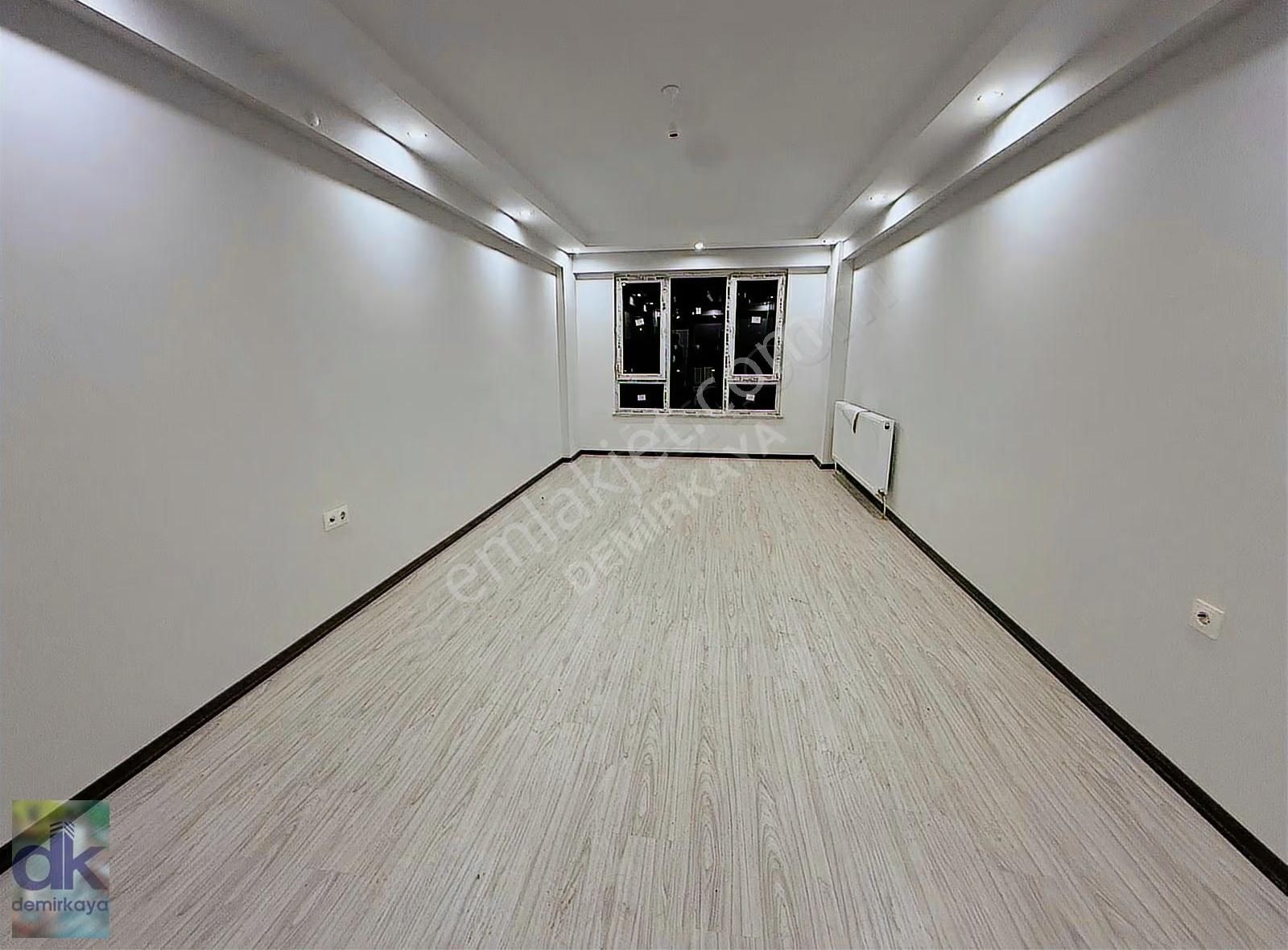 71 Evler Mah. Şehir Hastanesi Dibi 2+1 Lüks Daire - Görsel 4