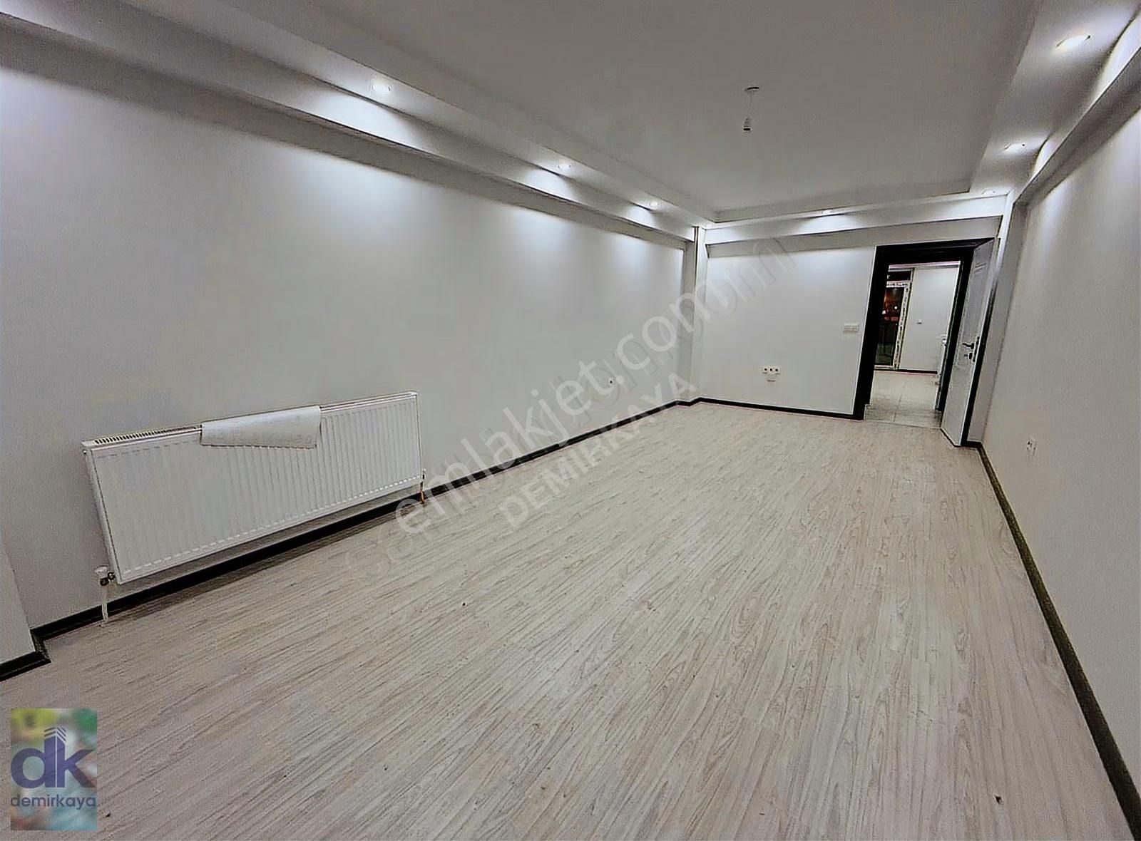 71 Evler Mah. Şehir Hastanesi Dibi 2+1 Lüks Daire - Görsel 8