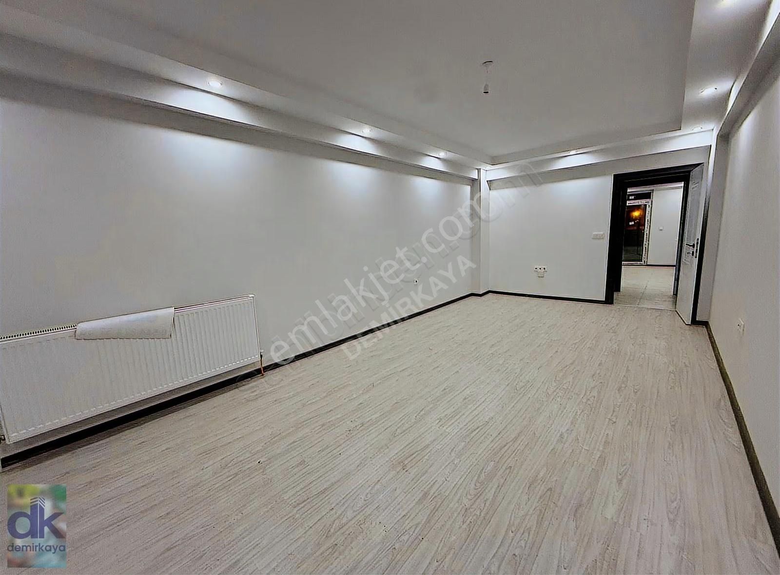 71 Evler Mah. Şehir Hastanesi Dibi 2+1 Lüks Daire - Görsel 14