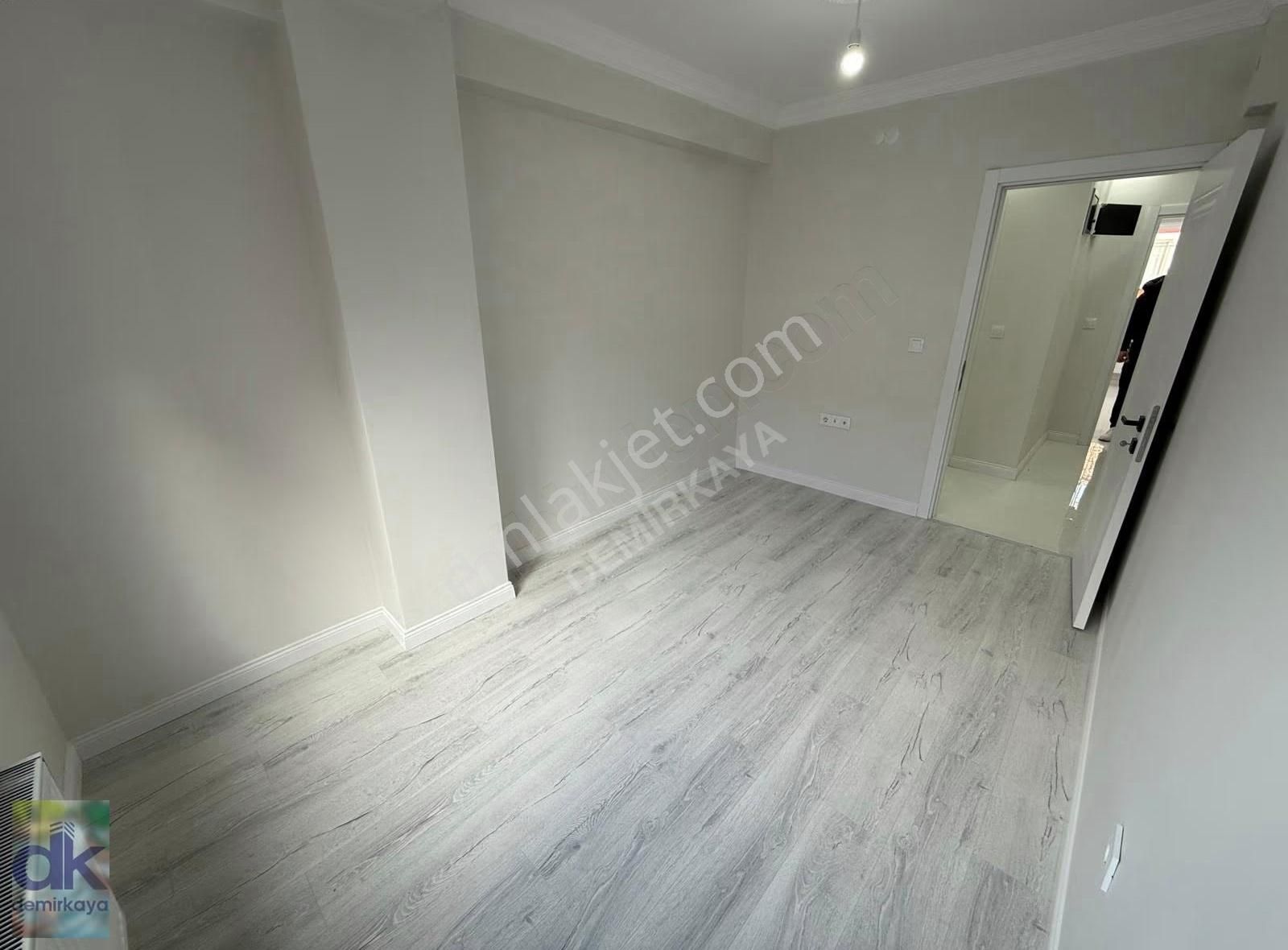 71 Evler Mahallesi Kafkas Cad. 50m Lüks 3+1 Daire - Görsel 14