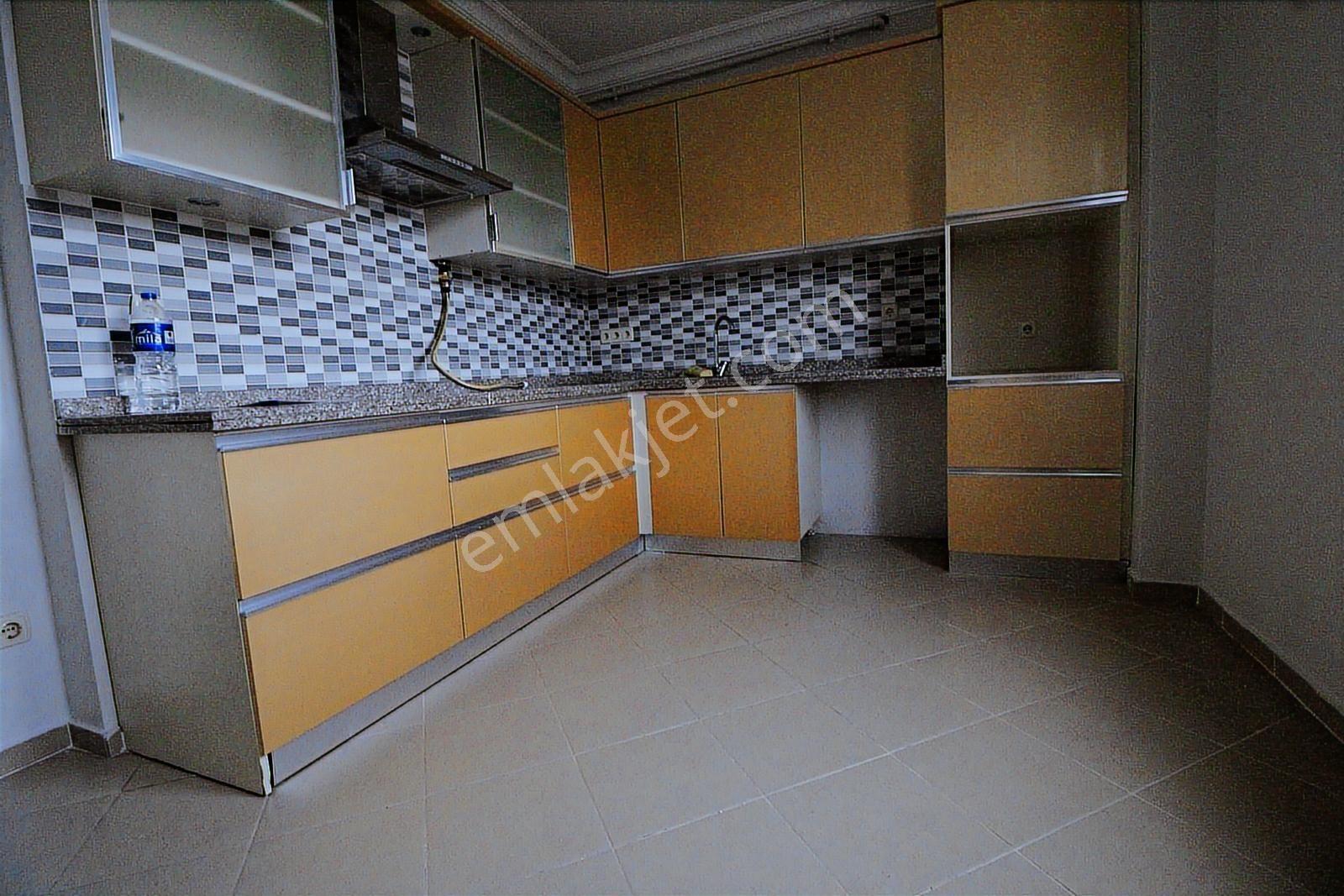 Şerifali Tatlısu Bölgesinde Geniş M2 2+1 Daire - Görsel 16