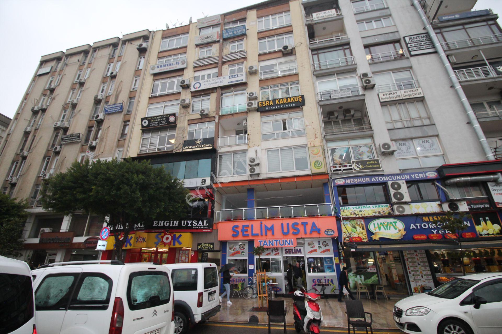 Retro’dan İstiklal Cad. Üzeri Tabela Değeri Yüksek 3+1 Ofis - Görsel 24