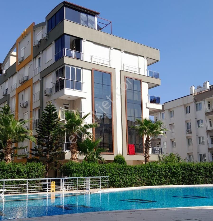 Hurma Konyaaltı’nda Havuzlu Sitede 2+1 Kiralık Daire , Lüks Asansörlü, Şifreli Girişli - Görsel 2