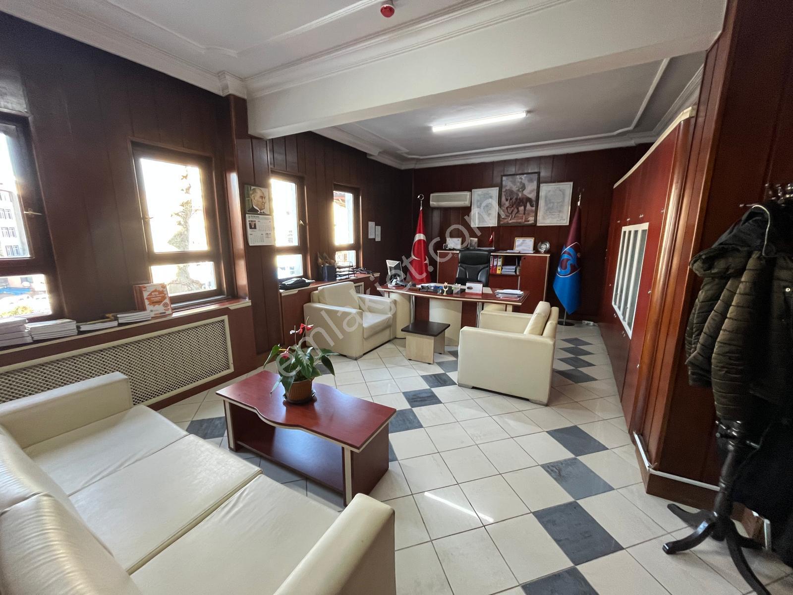 Trabzon Meydanda Komple Satılık İşyeri - Görsel 10