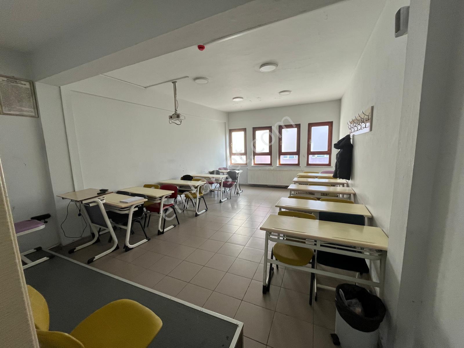 Trabzon Meydanda Komple Satılık İşyeri - Görsel 16