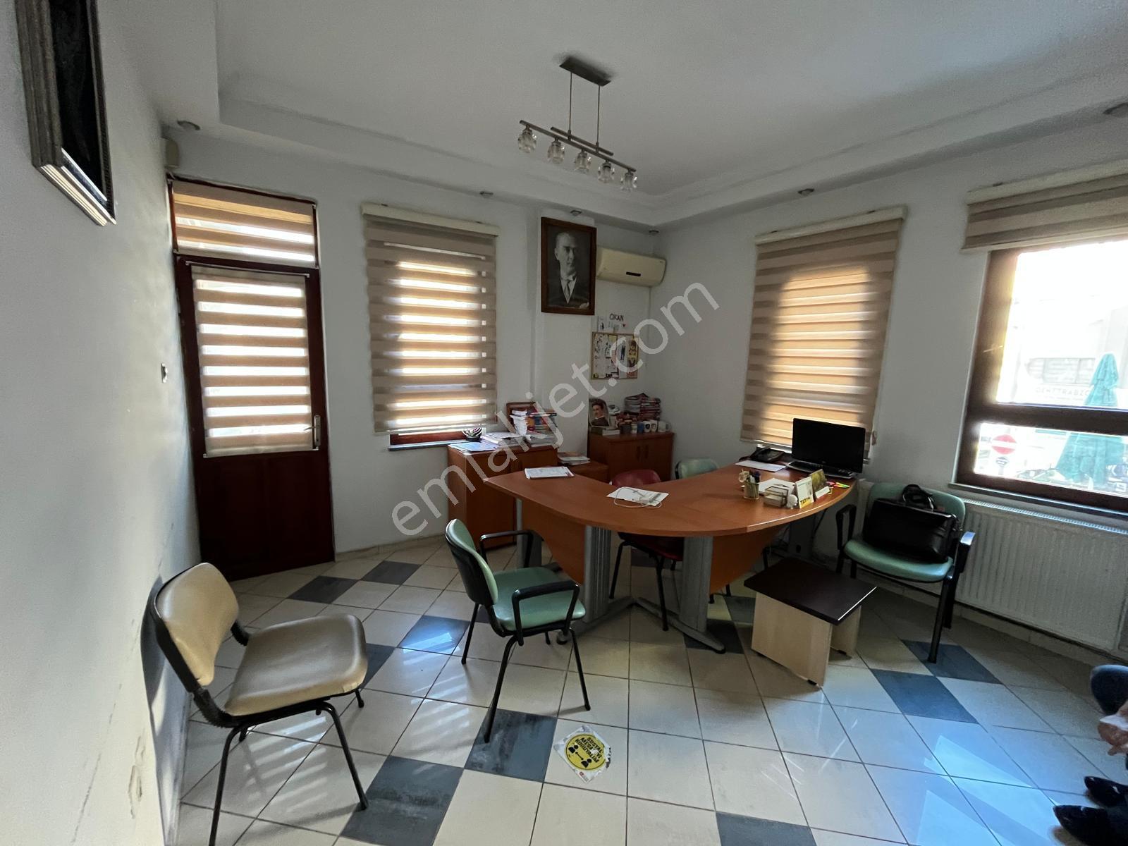 Trabzon Meydanda Komple Satılık İşyeri - Görsel 8