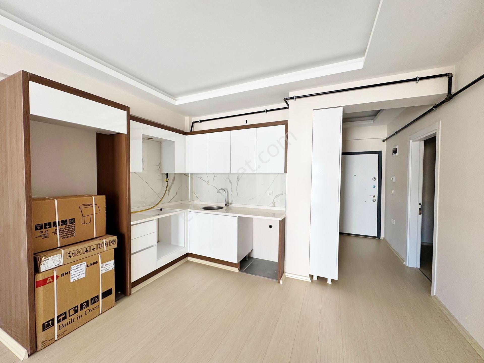 Menemen Seyrek Cadde Üzeri Kiralık Geniş Ara Kat 2+1 Sıfır Daire - Görsel 18