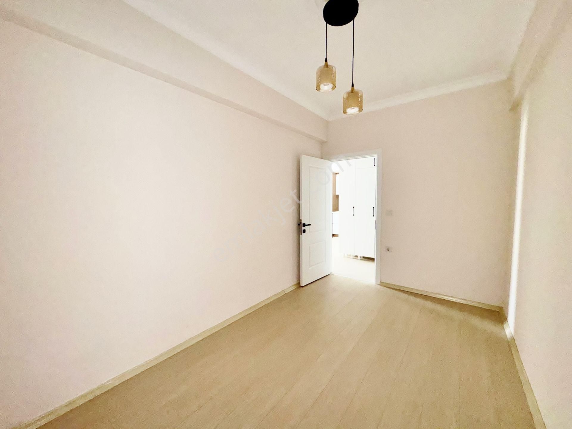 Menemen Seyrek Cadde Üzeri Kiralık Geniş Ara Kat 2+1 Sıfır Daire - Görsel 30