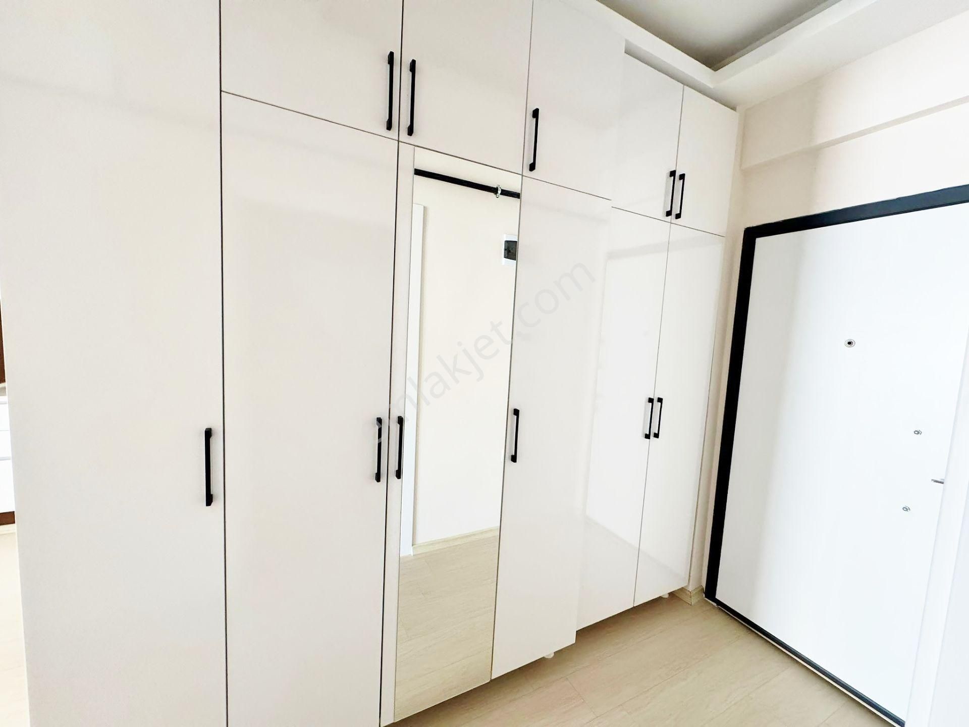 Menemen Seyrek Cadde Üzeri Kiralık Geniş Ara Kat 2+1 Sıfır Daire - Görsel 9