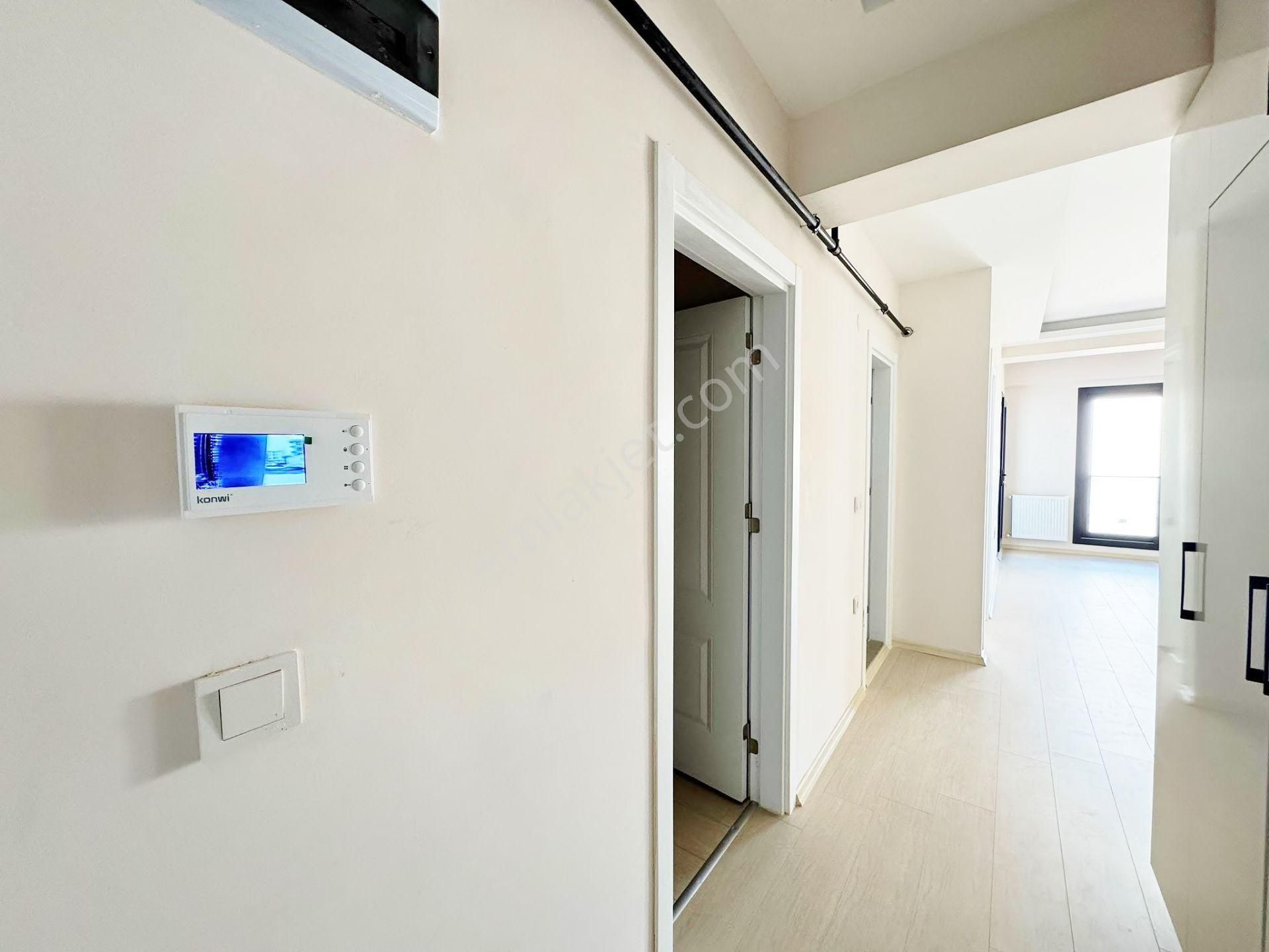 Menemen Seyrek Cadde Üzeri Kiralık Geniş Ara Kat 2+1 Sıfır Daire - Görsel 8