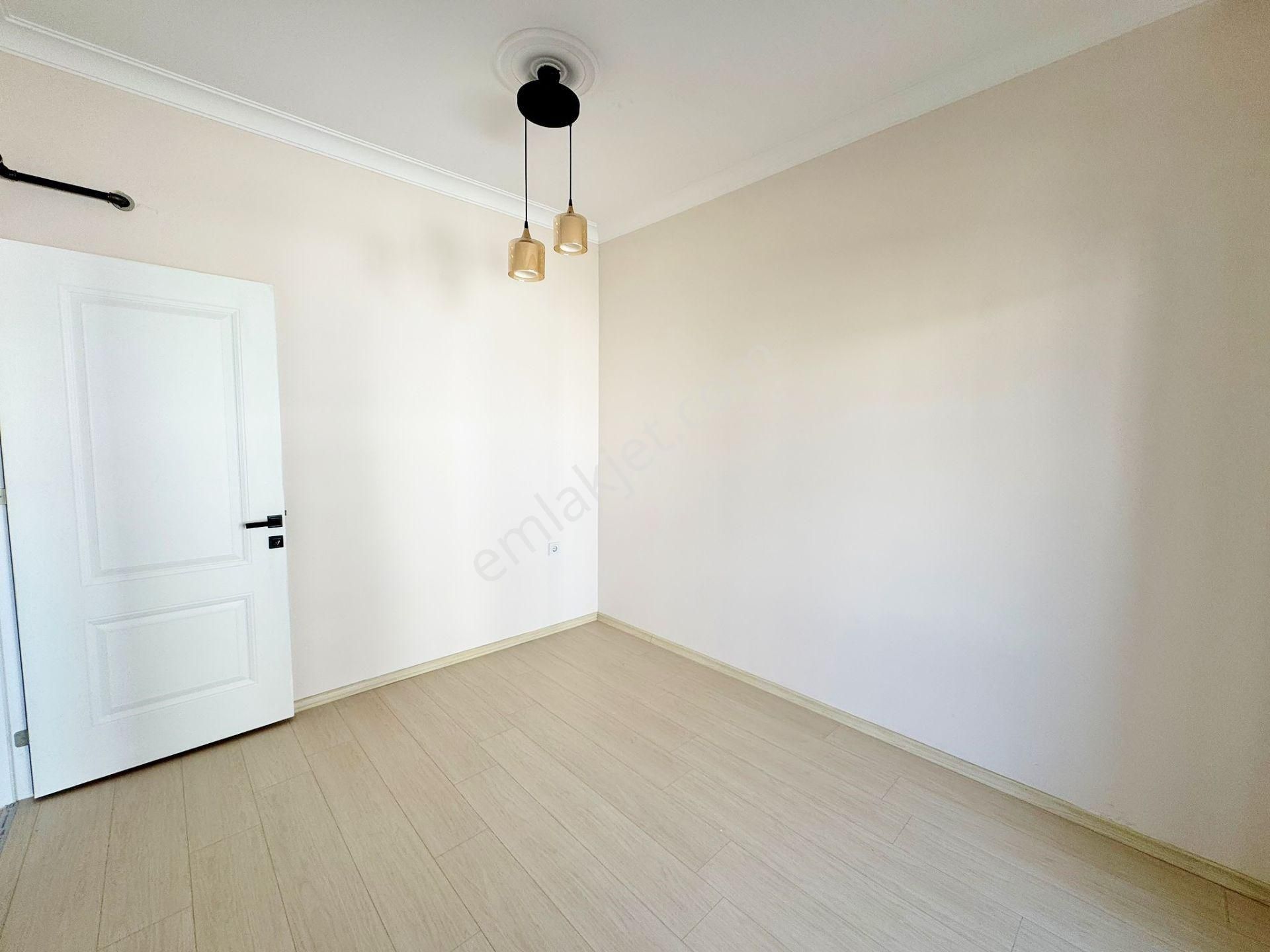 Menemen Seyrek Cadde Üzeri Kiralık Geniş Ara Kat 2+1 Sıfır Daire - Görsel 23