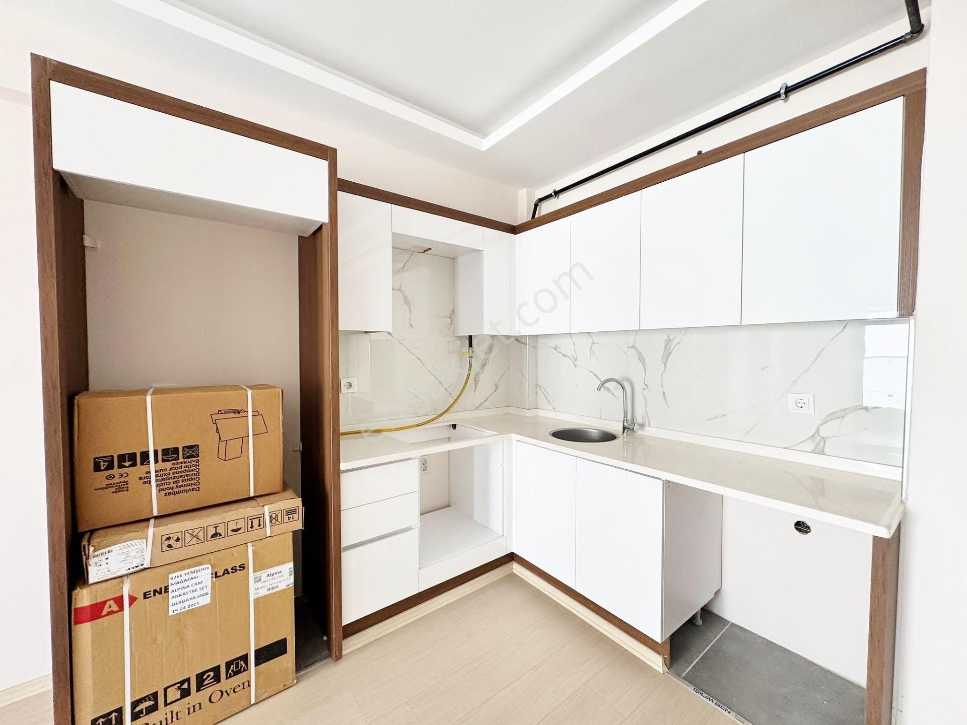 Menemen Seyrek Cadde Üzeri Kiralık Geniş Ara Kat 2+1 Sıfır Daire - Görsel 19