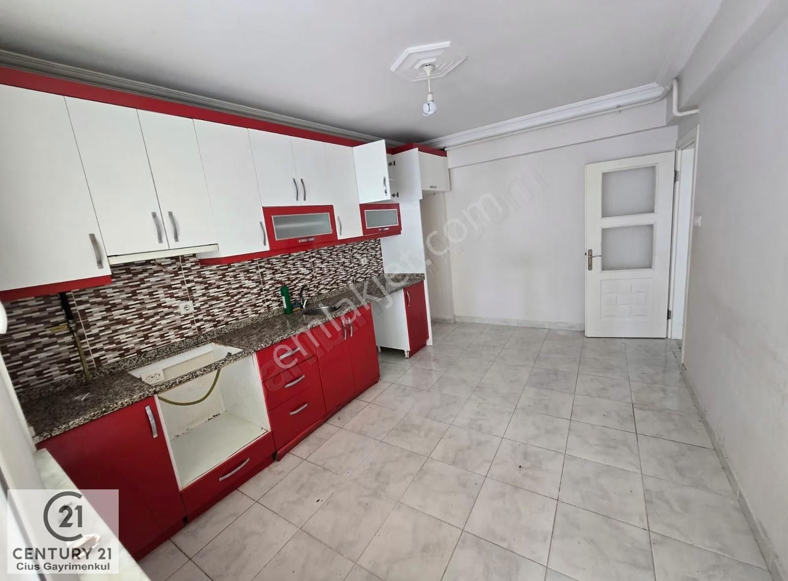 C21 Cius Merkezi Konum Sosyal Yaşam Civari Asansörlü Kiralık 3+1 - Görsel 8