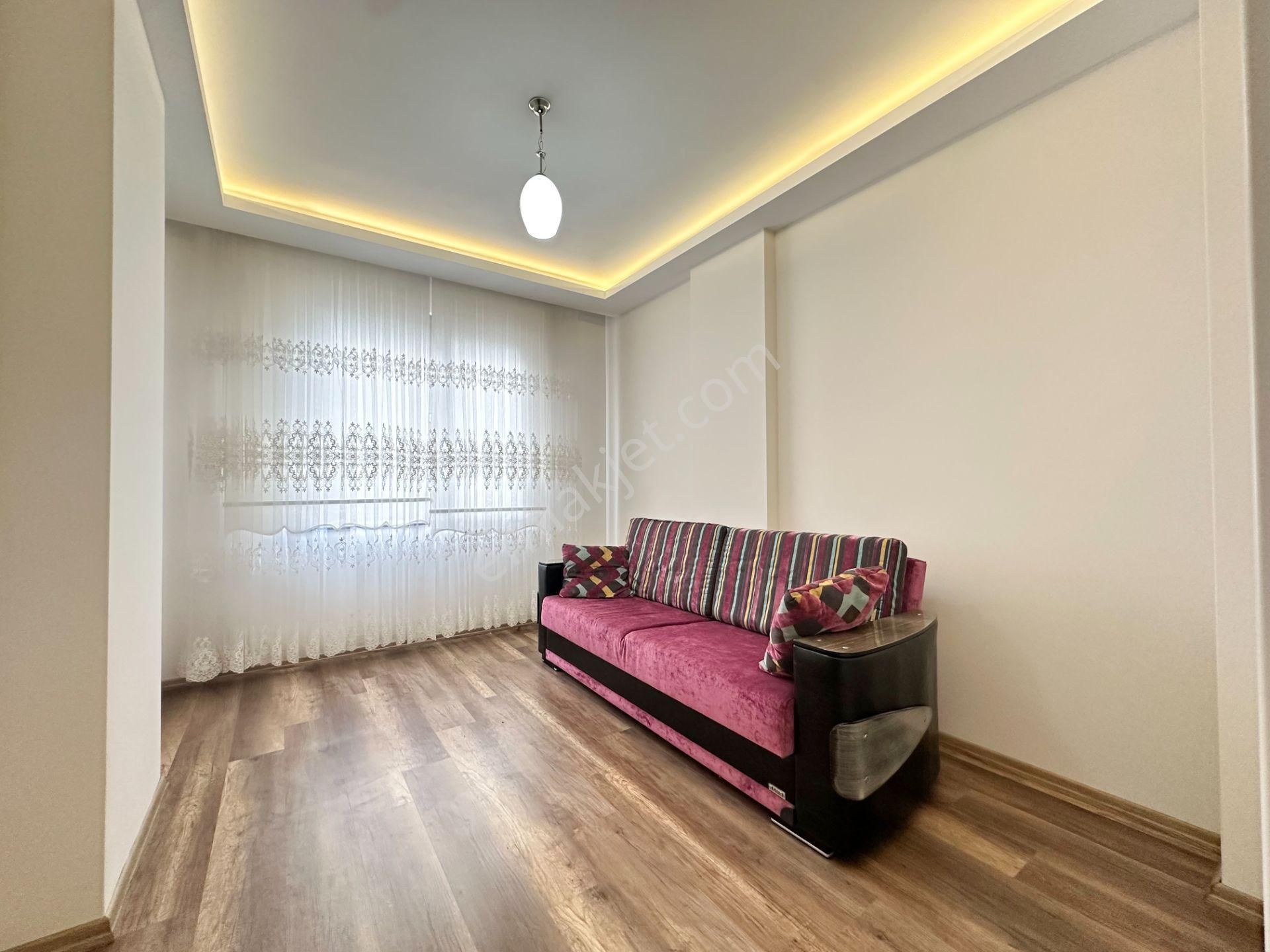 Cağaloğlu Tramvay Arası Sitede 4+1 Satılık Daire - Görsel 11