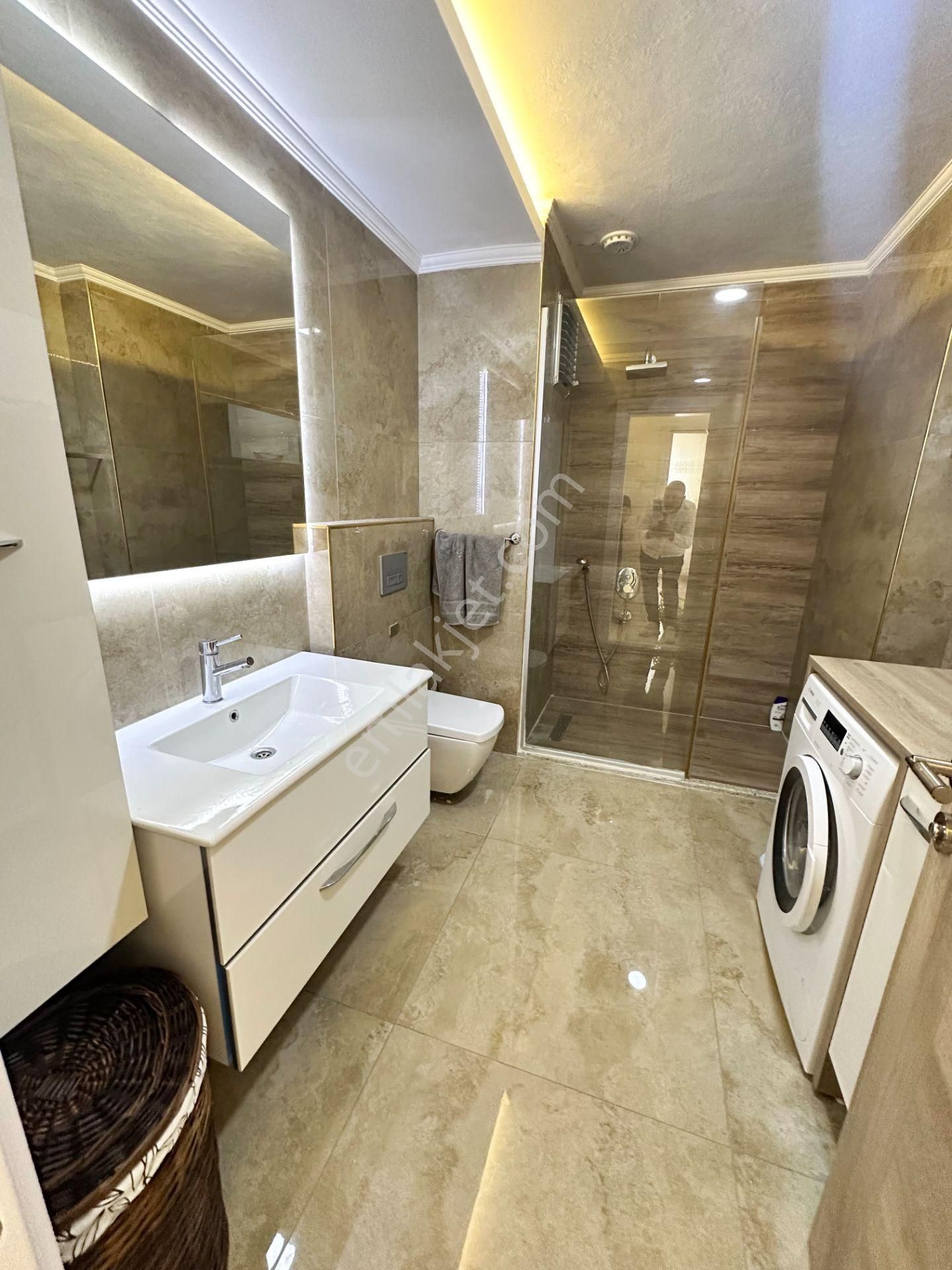 Cağaloğlu Tramvay Arası Sitede 4+1 Satılık Daire - Görsel 18