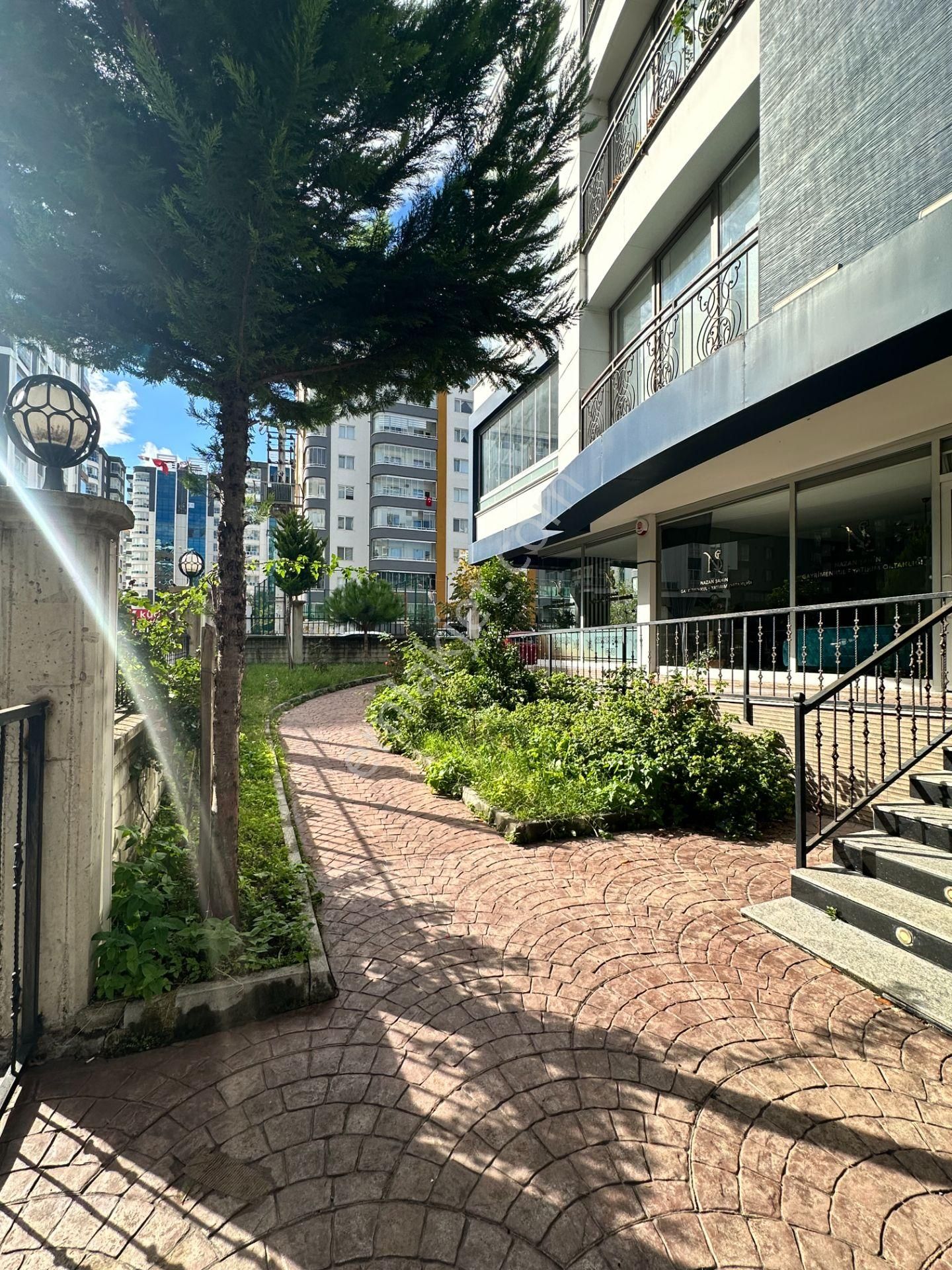 Cağaloğlu Tramvay Arası Sitede 4+1 Satılık Daire - Görsel 25