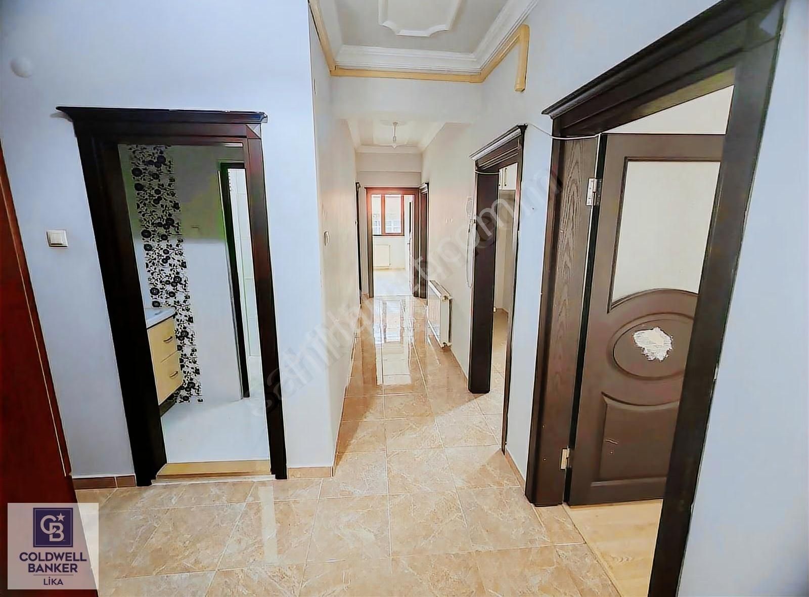 Şehrin Kalbinde Meydanda Satılık 3+1 Daire - Görsel 14