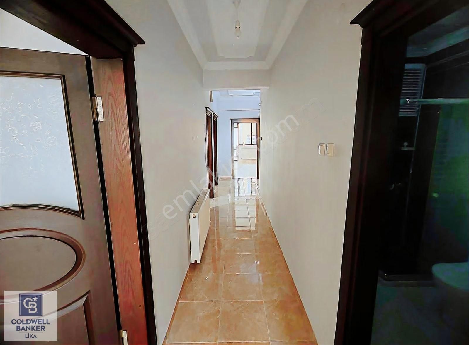 Şehrin Kalbinde Meydanda Satılık 3+1 Daire - Görsel 5