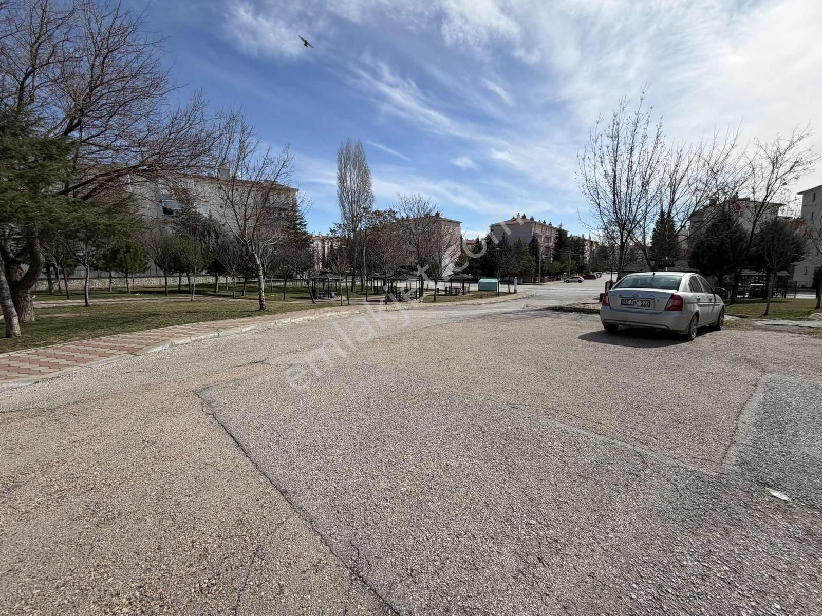 A L C Den Metro Yakını Merkezi Konumda 2+1 Satılık Daire - Görsel 11