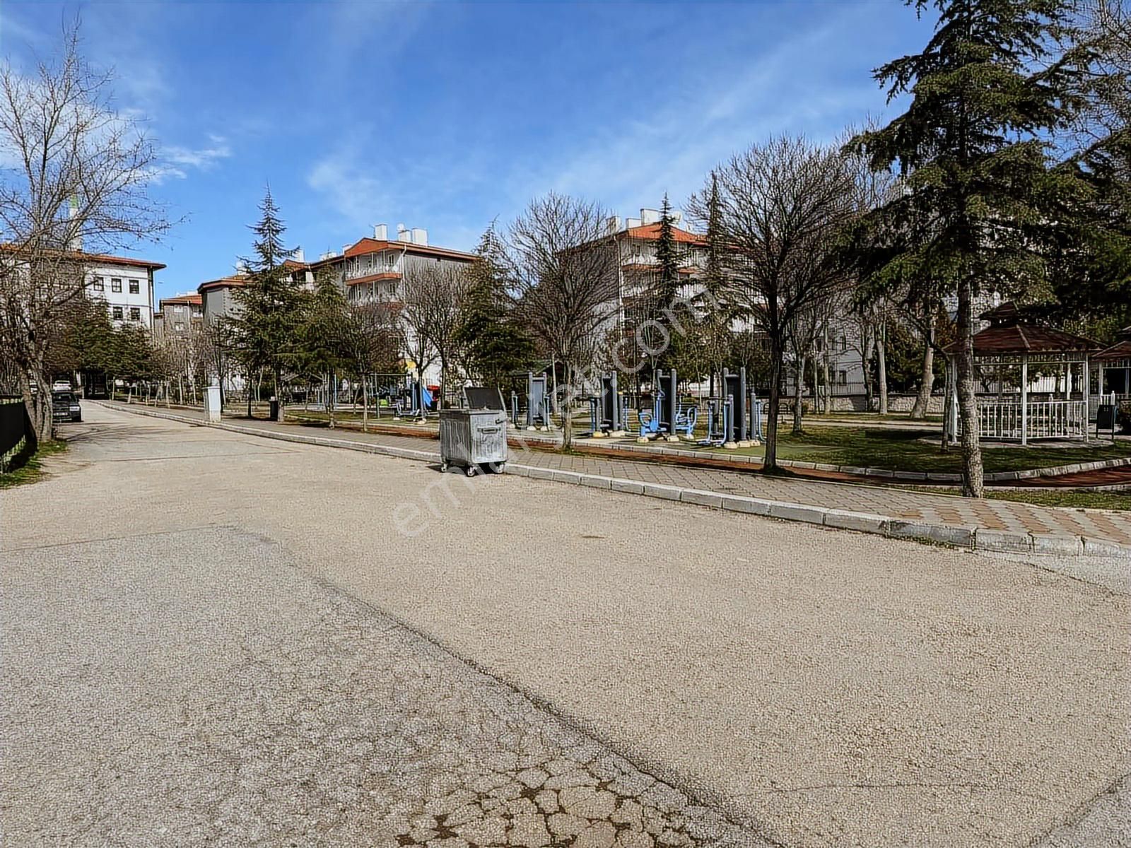 A L C Den Metro Yakını Merkezi Konumda 2+1 Satılık Daire - Görsel 20