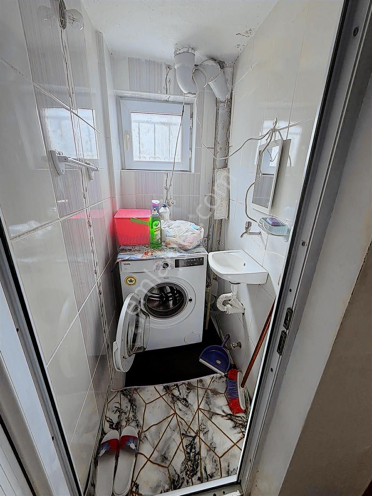 A L C Den Metro Yakını Merkezi Konumda 2+1 Satılık Daire - Görsel 14