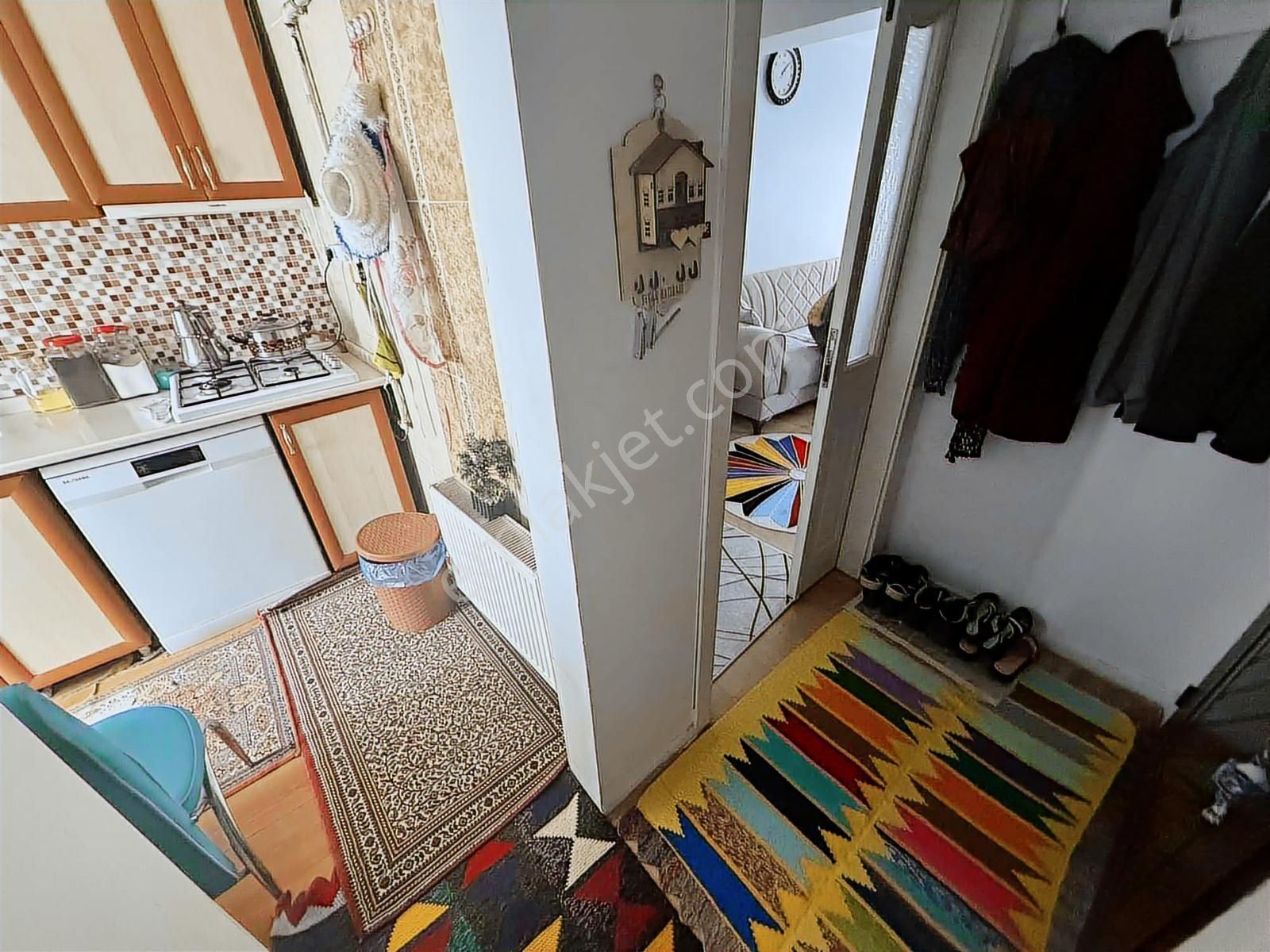 A L C Den Metro Yakını Merkezi Konumda 2+1 Satılık Daire - Görsel 9