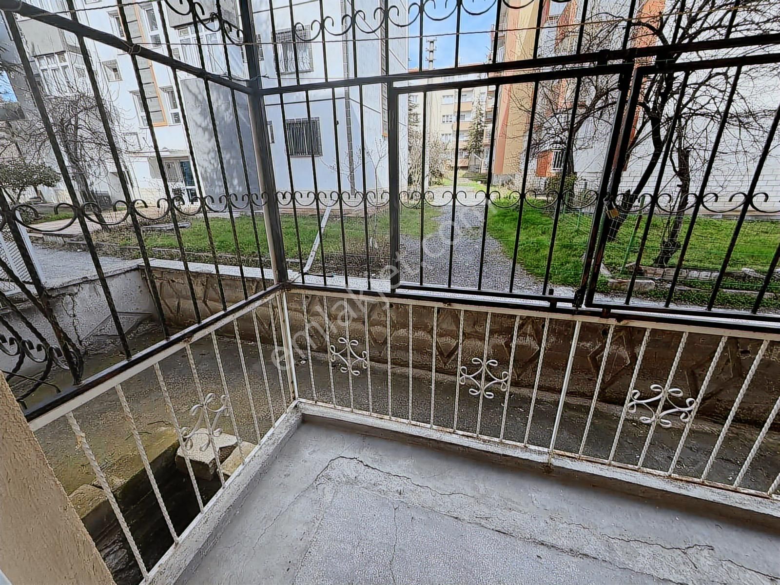 A L C Den Metro Yakını Merkezi Konumda 2+1 Satılık Daire - Görsel 7