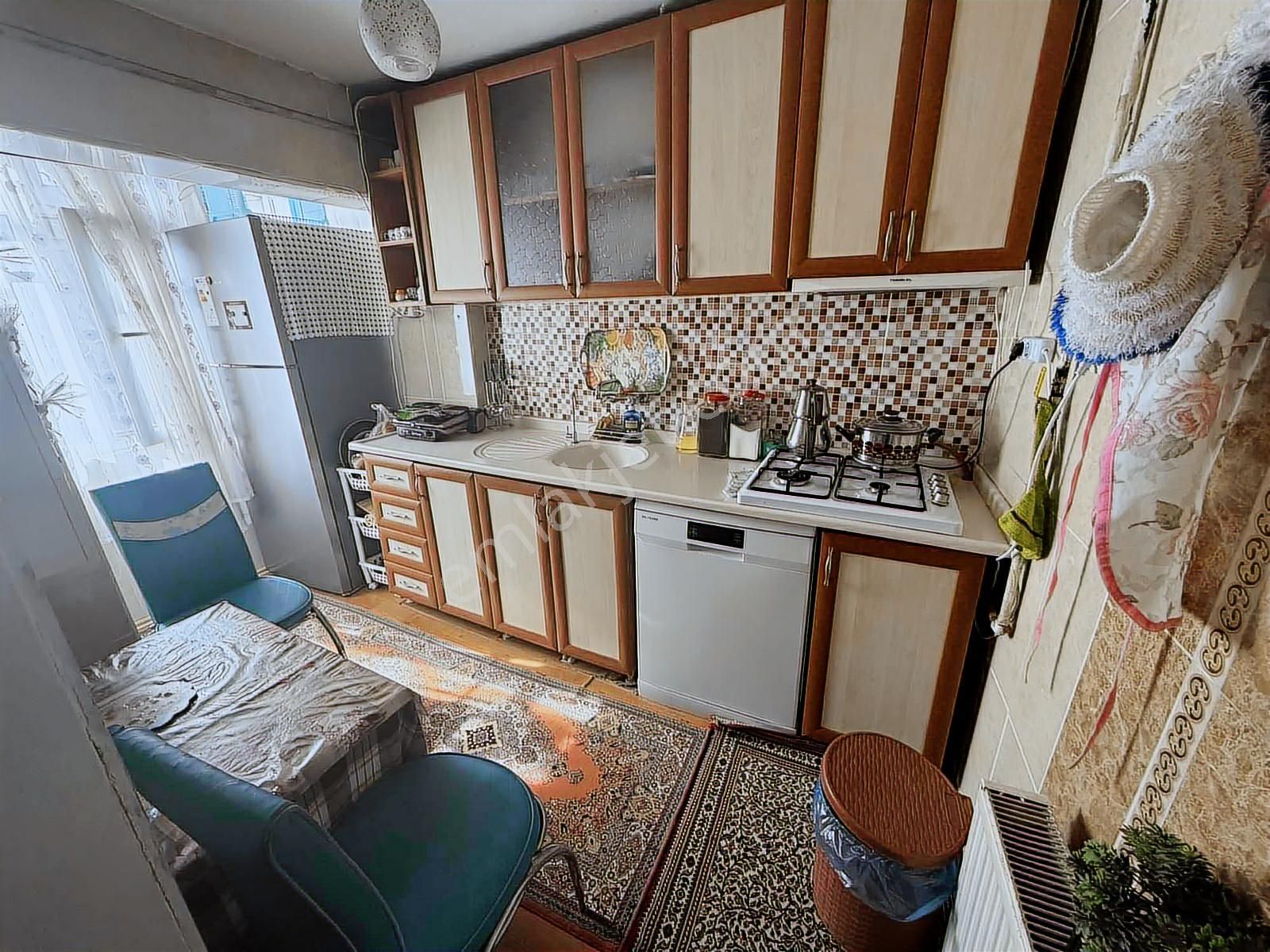 A L C Den Metro Yakını Merkezi Konumda 2+1 Satılık Daire - Görsel 2