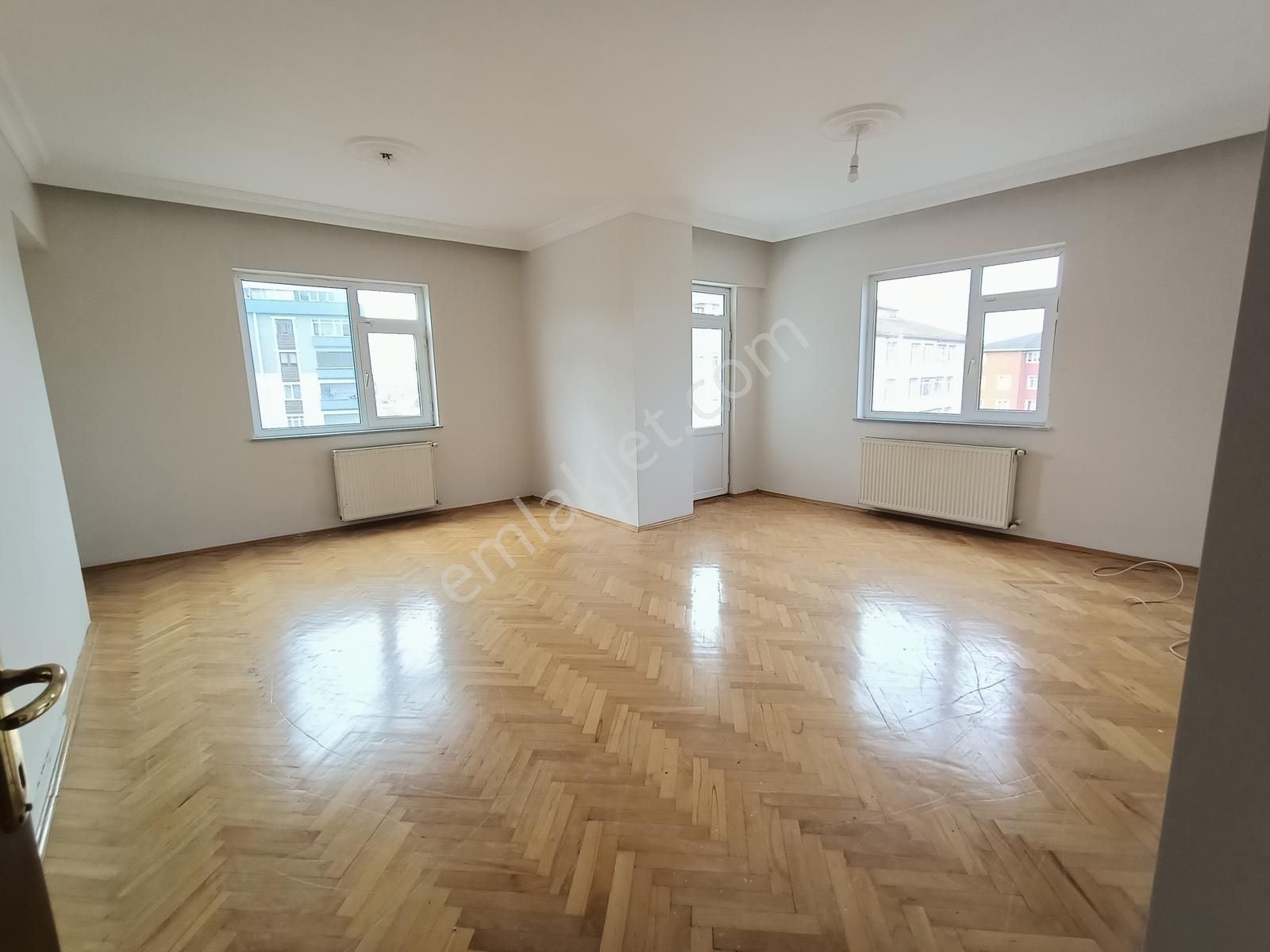 Akgün'den Atalar'da Çok Geniş 3+1 Satılık Daire