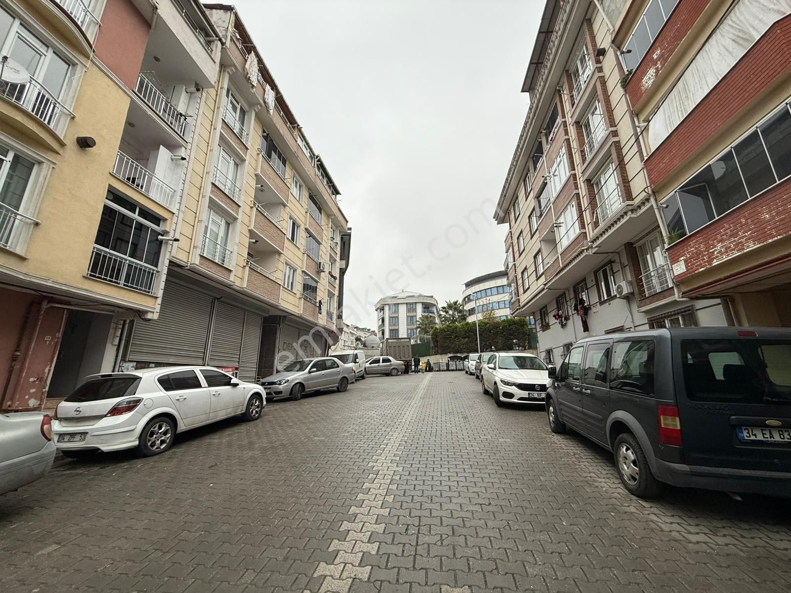 Kiralık Kıraç Hürriyet Mah'de 3+2 180 M² Teraslı Dubleks Daire - Görsel 2